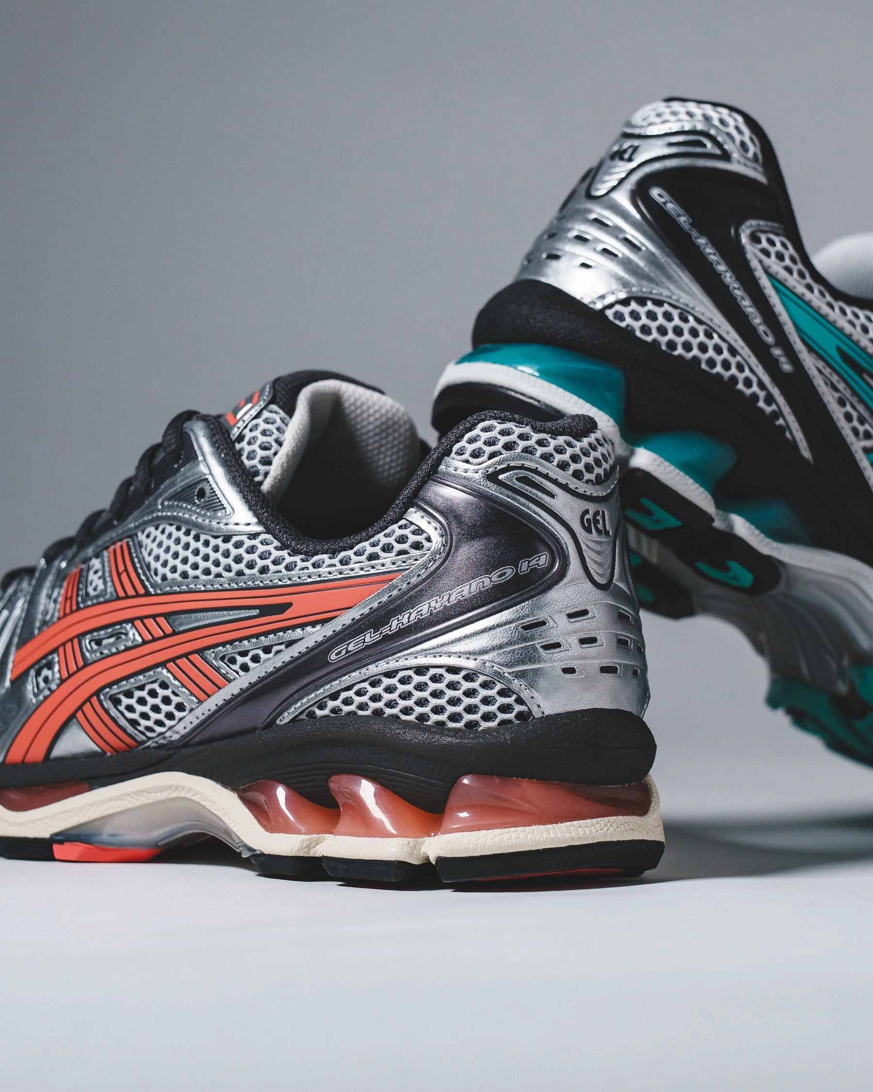 Flexible Step Move Glide-Out Asics Unisex Gel-Kayano 14 White Waterfall 1203A740-100