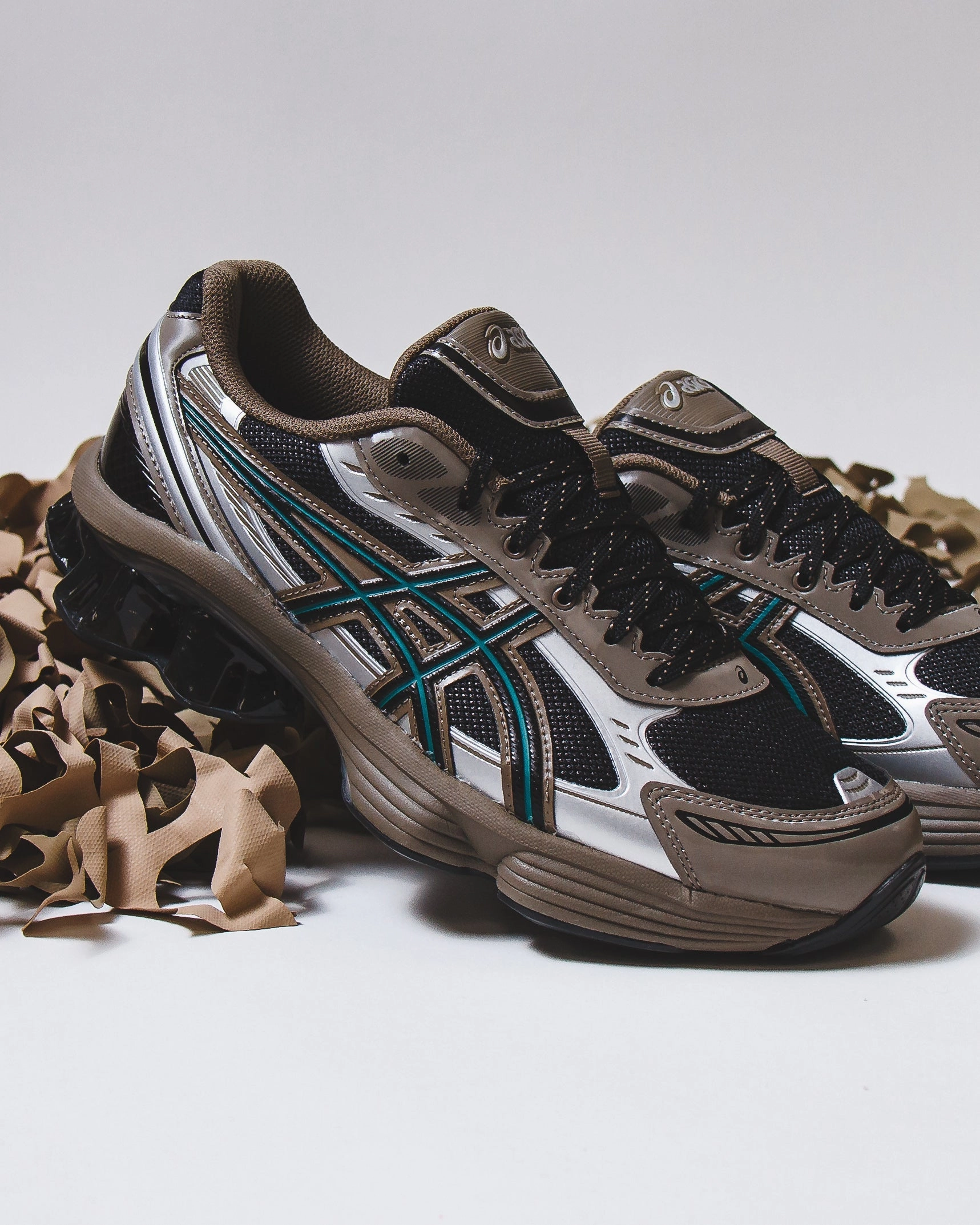 Flexible Step-On Comfort Layer Asics Men Gel-Kinetic Fluent Black Dark Taupe 1203A737-002