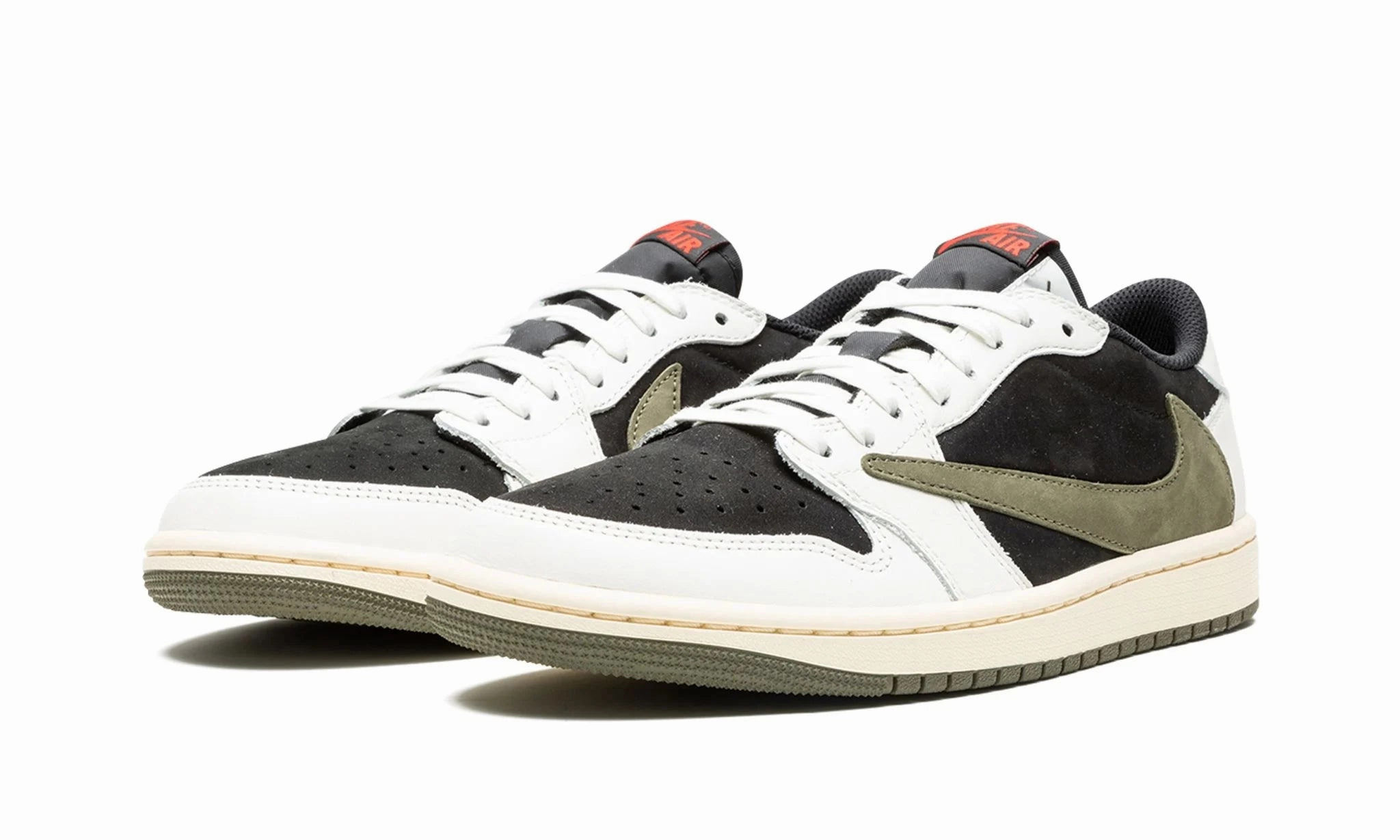 Flexible Wear Wmns Air Jordan 1 low x Travis Scott Olive