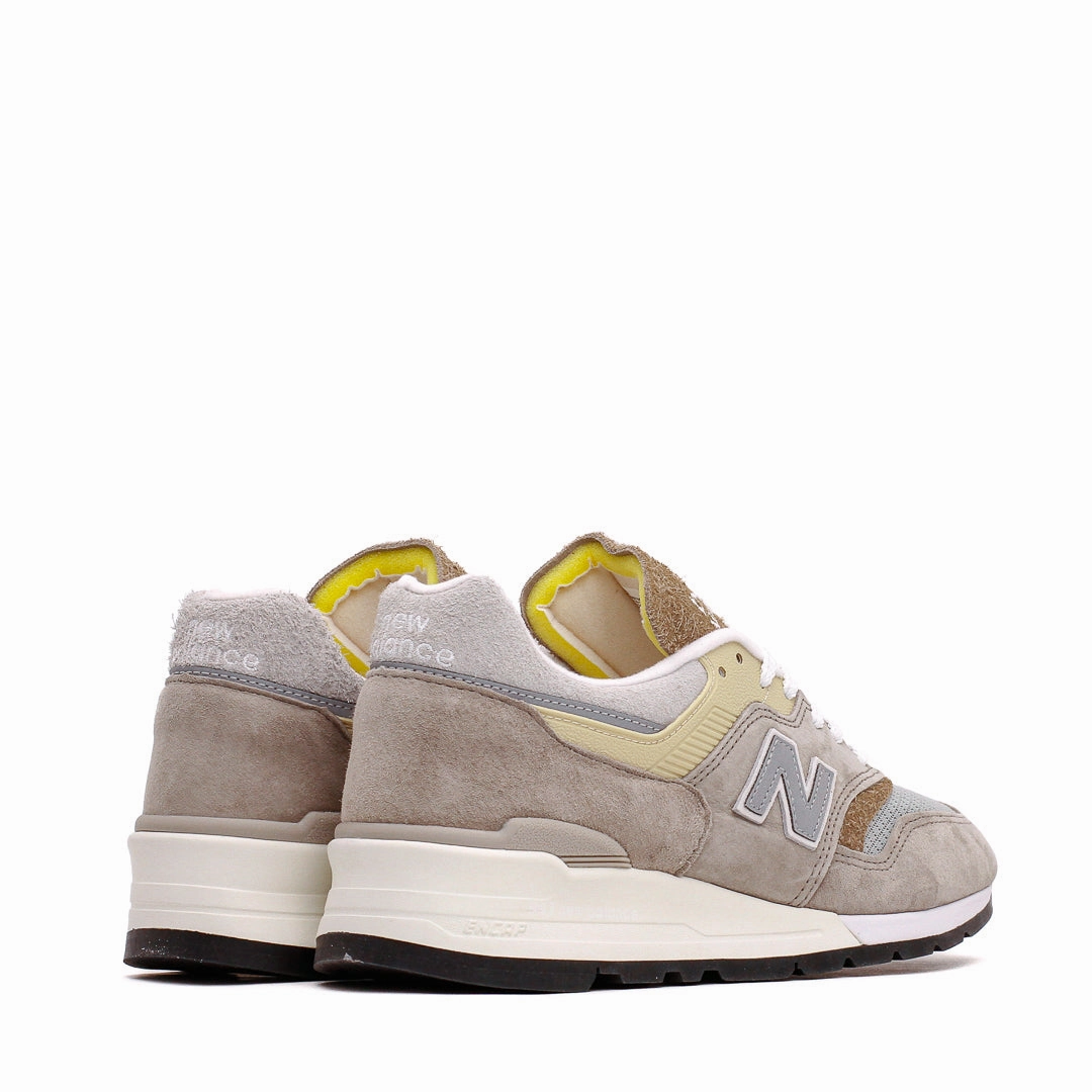High Comfort New Balance Unisex Made in USA 997 Light Mushroom U997MG