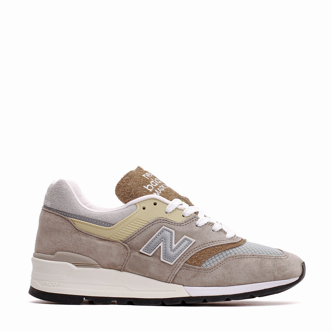 High Comfort New Balance Unisex Made in USA 997 Light Mushroom U997MG