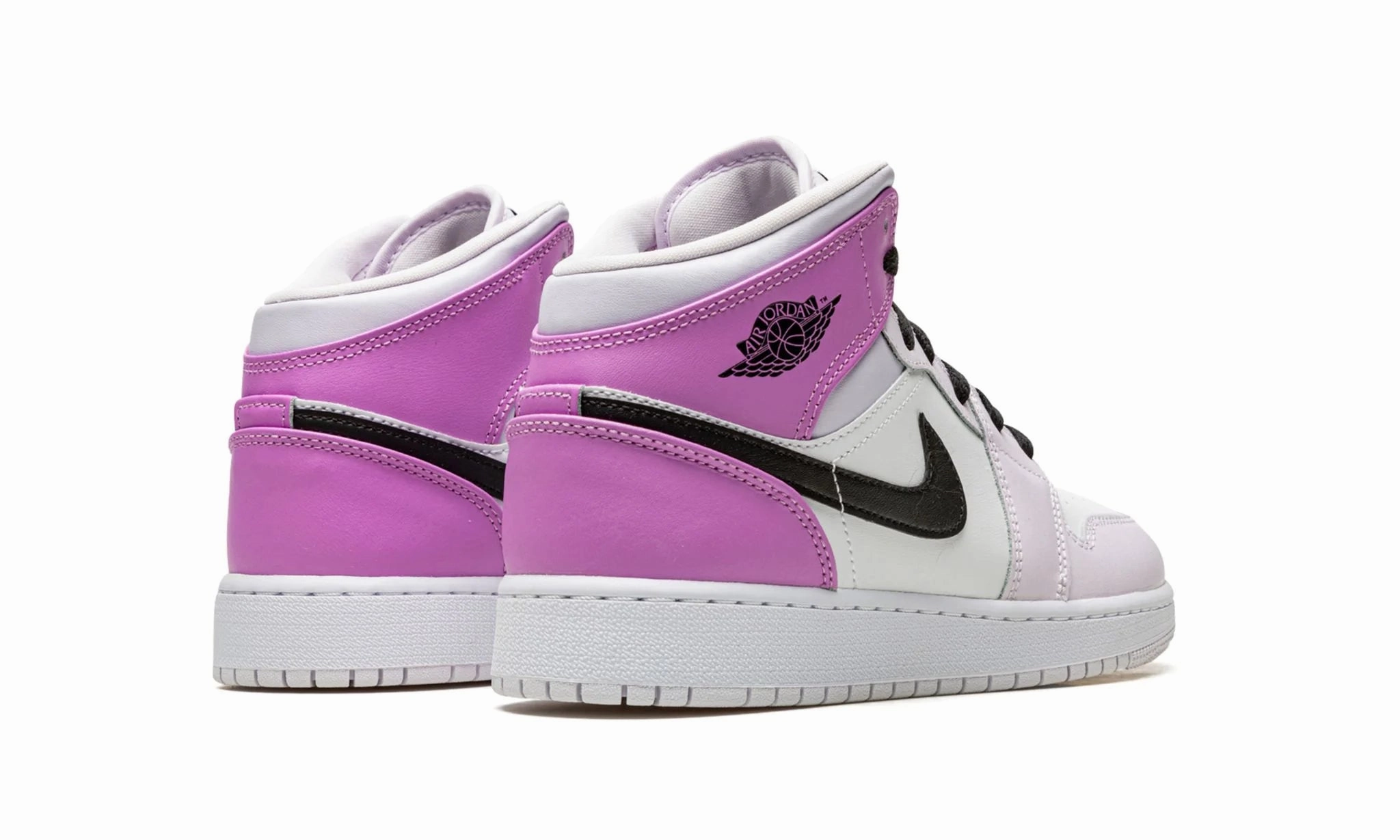Iconic look Air Jordan 1 Mid GS 'Barely Grape'