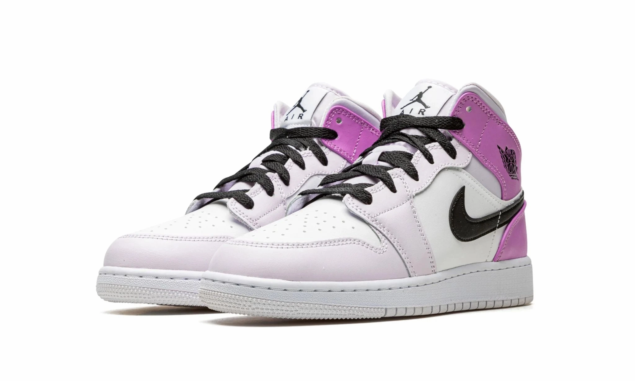Iconic look Air Jordan 1 Mid GS 'Barely Grape'