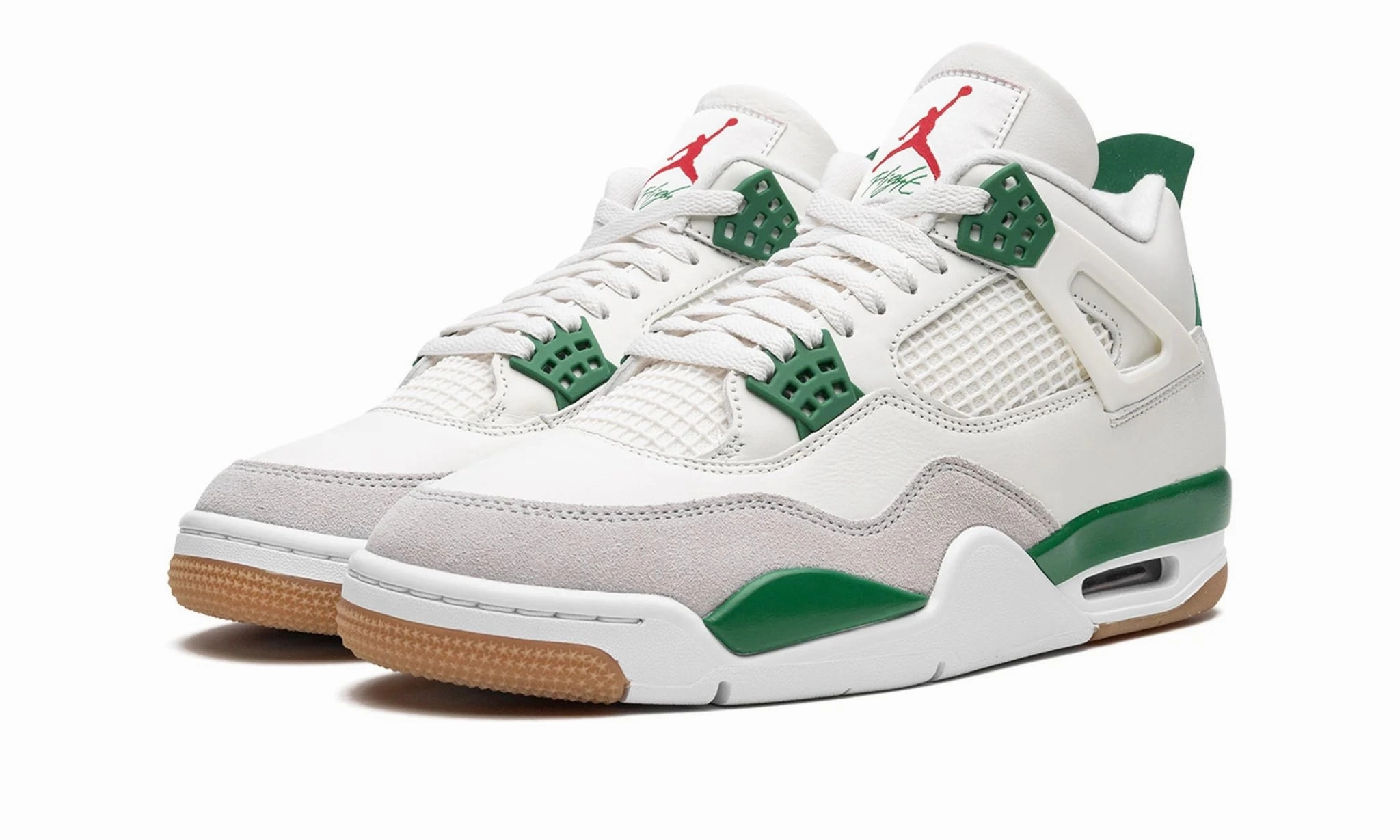 indoor gear SB x Air Jordan 4 Retro SP Pine Green