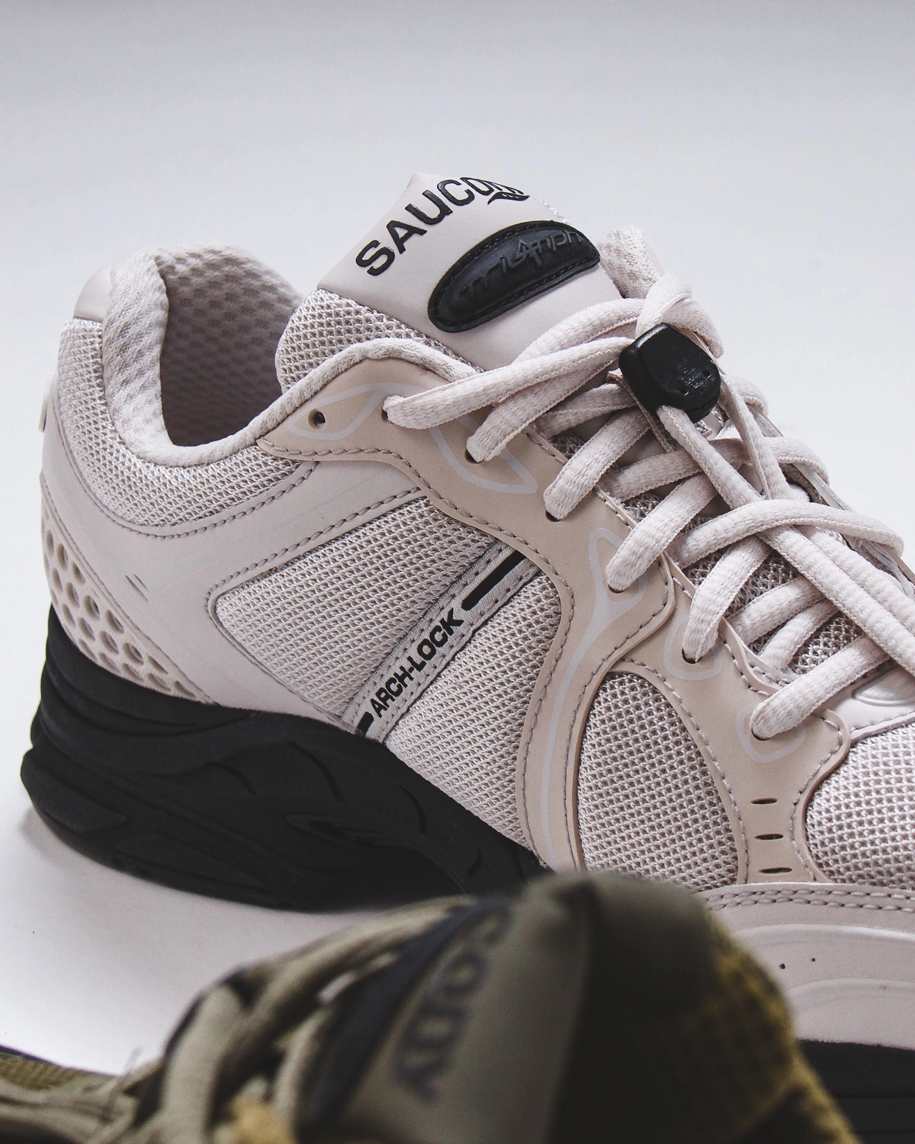 Light Step-On Glide Layer Saucony Men ProGrid Triumph 4 Gorpcore Avocado Cordura S70758-3