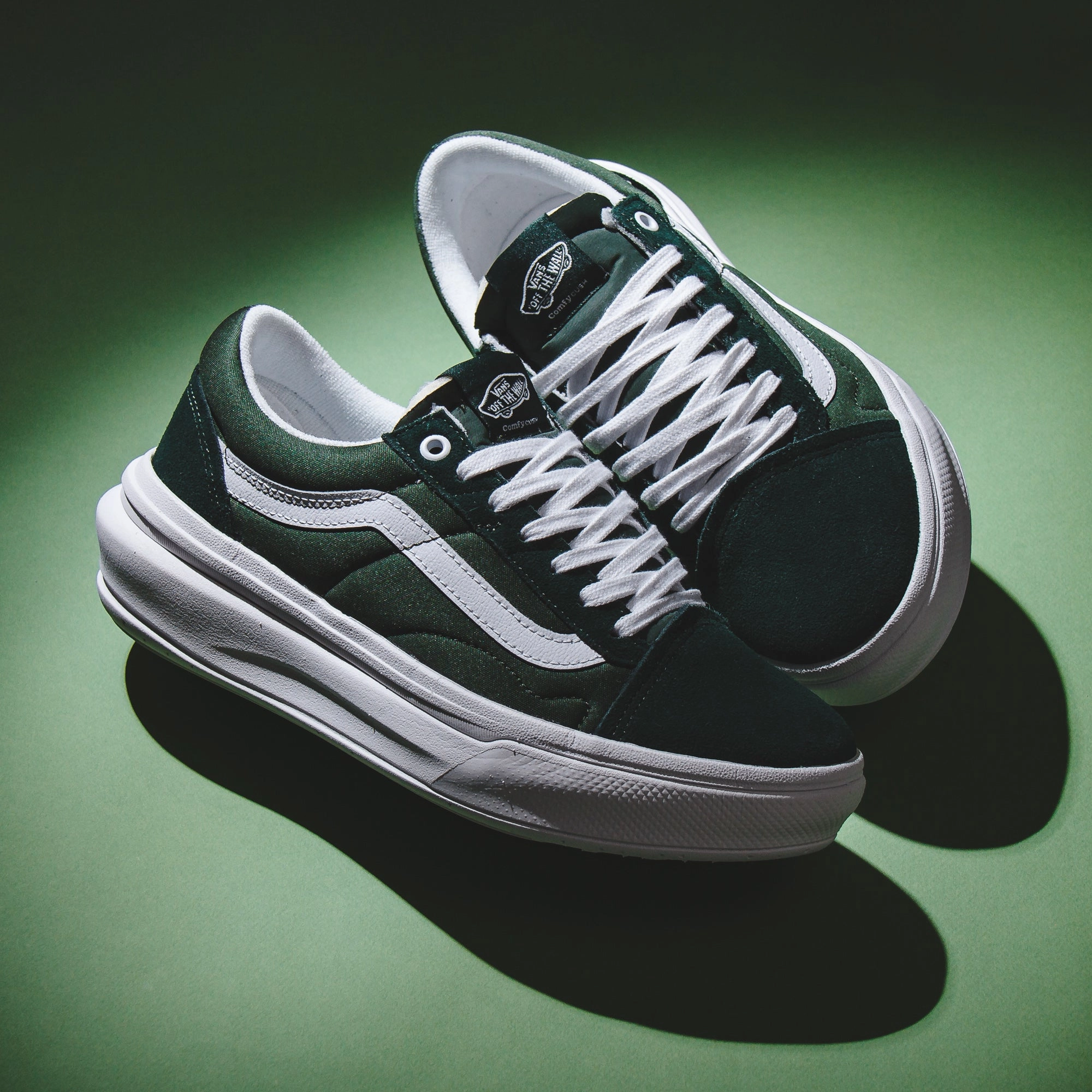 Light Stride Vans Men Old Skool Overt CC Dark Green White VN0A7Q5EDGY