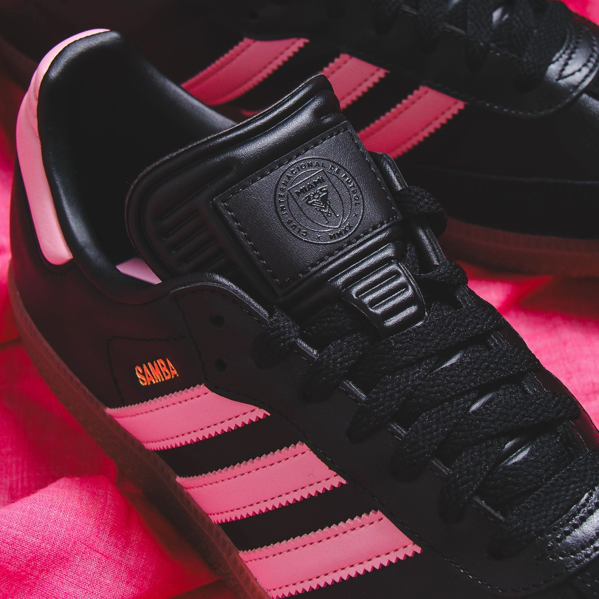 Luxury Feel Adidas Men Samba Inter Miami CF Lionel Messi Black Pink IH8157