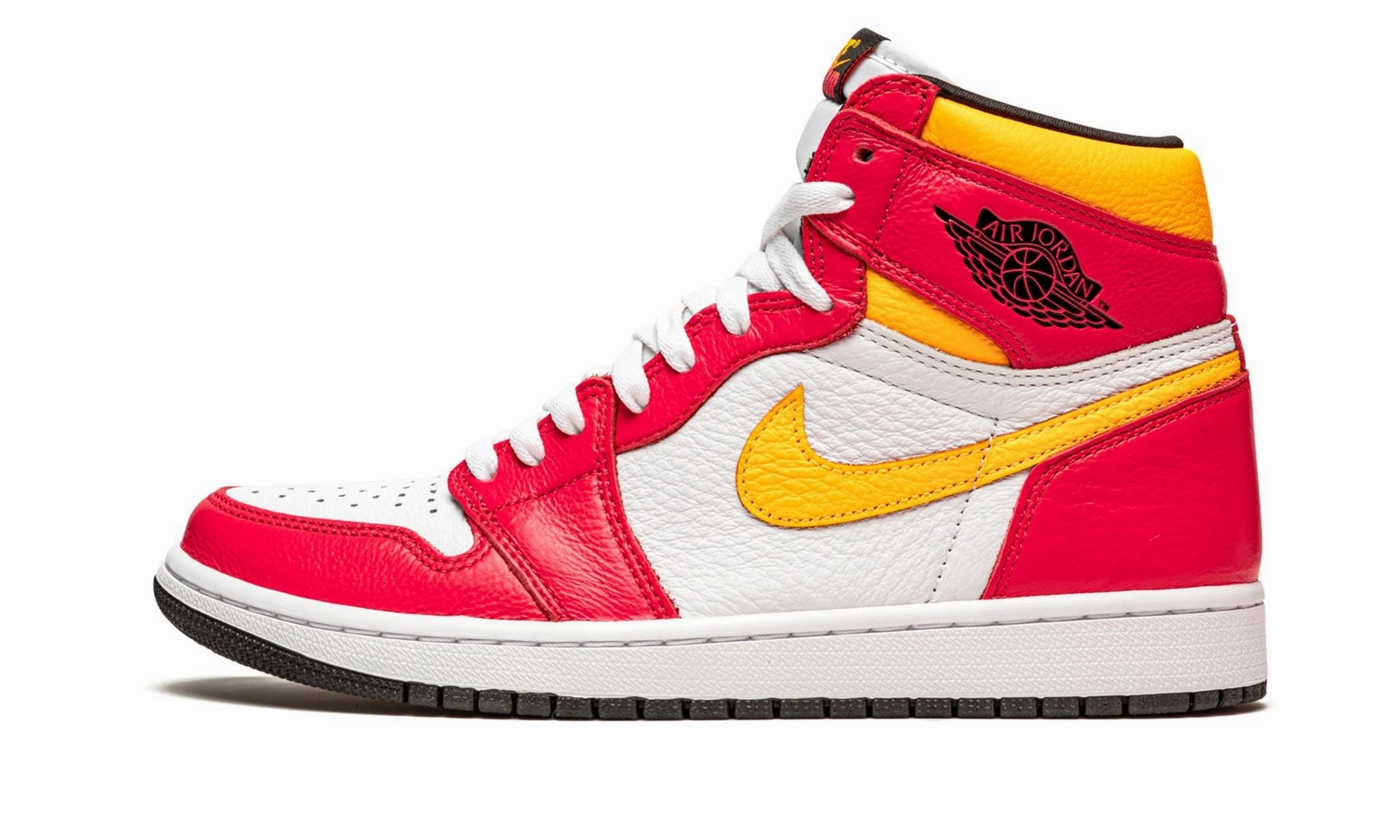 Chill Day Sunny Wear Air Jordan 1 Retro High OG Light Fusion Red