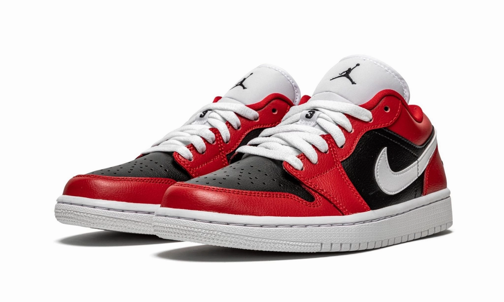 Minimal Trend Wmns Air Jordan 1 Low Chicago Flip