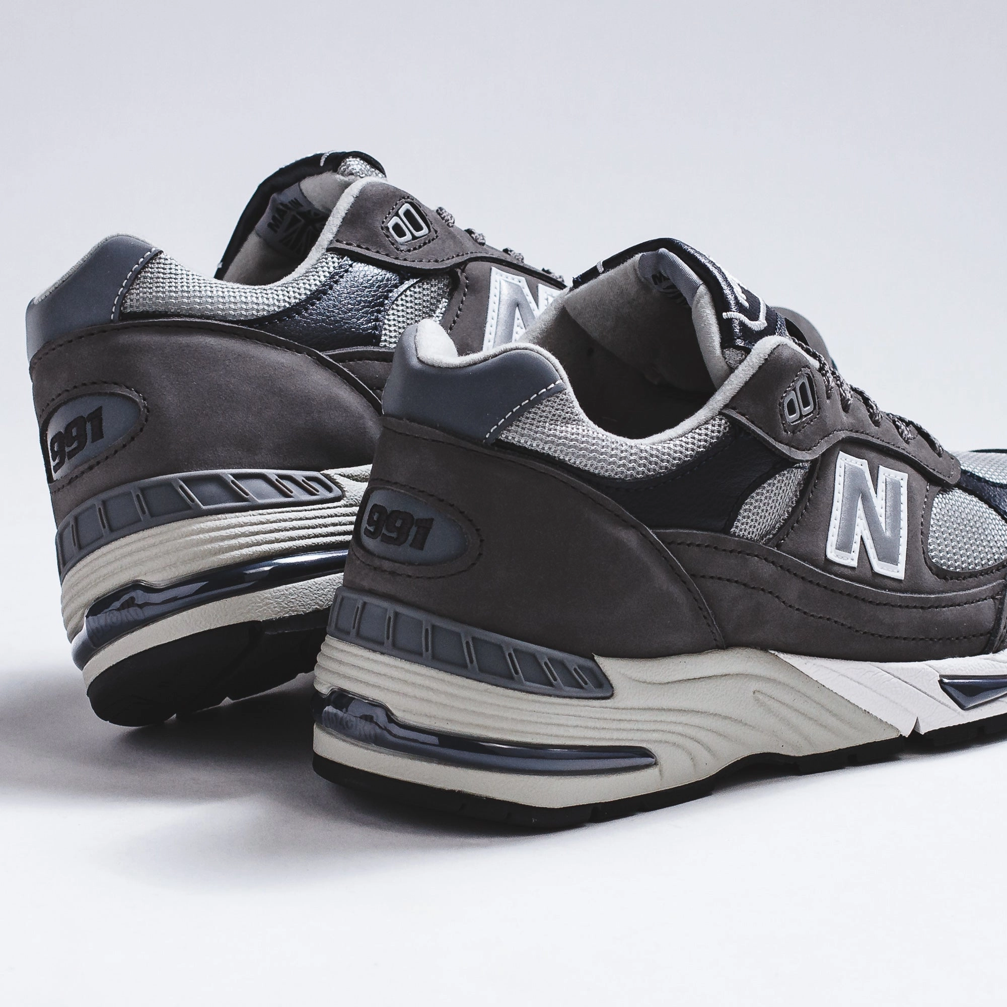 New Balance Men 991 Castlerock Made In UK M991GNS Modern Walk-Step