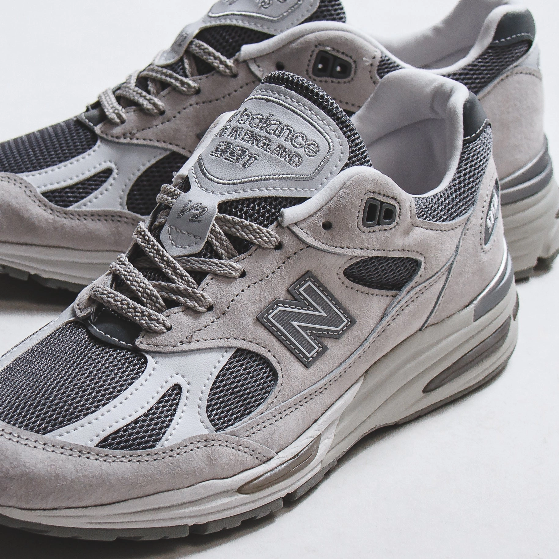 New Balance Unisex 991v2 Nimbus Cloud Made In UK U991LG2 City Walk