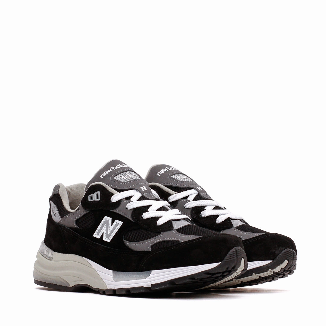 New Balance Unisex Made in USA 992 Black U992BK Sporty Look