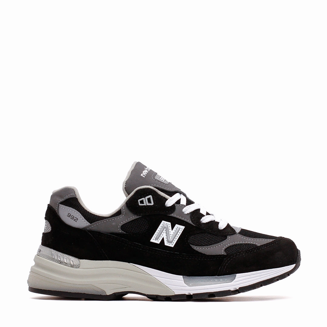 New Balance Unisex Made in USA 992 Black U992BK Sporty Look