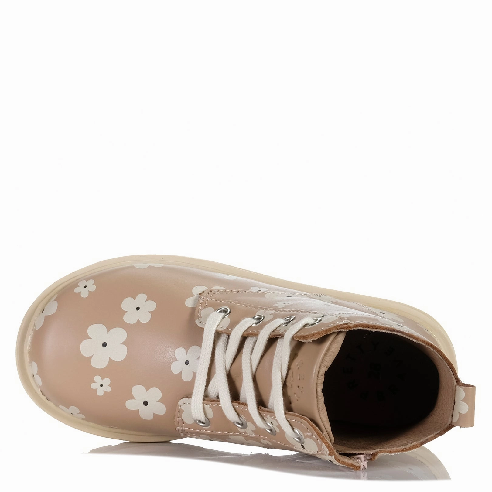 Pretty Brave London Petal On Trend