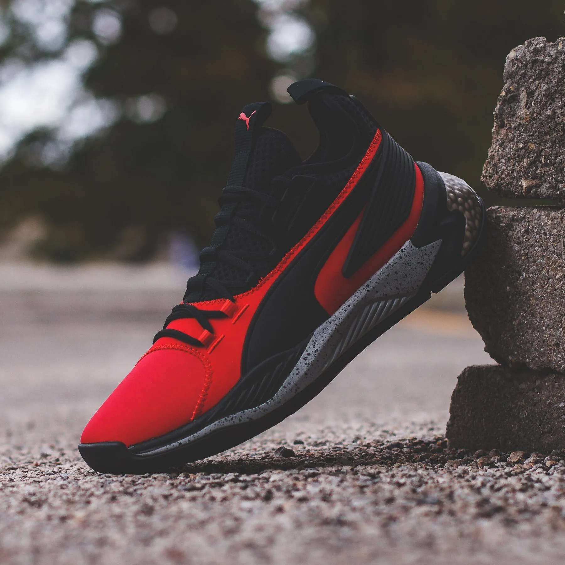 Puma Basketball Uproar Hybrid Court High Risk Red Black Men 192775-08 Agile Cushioning