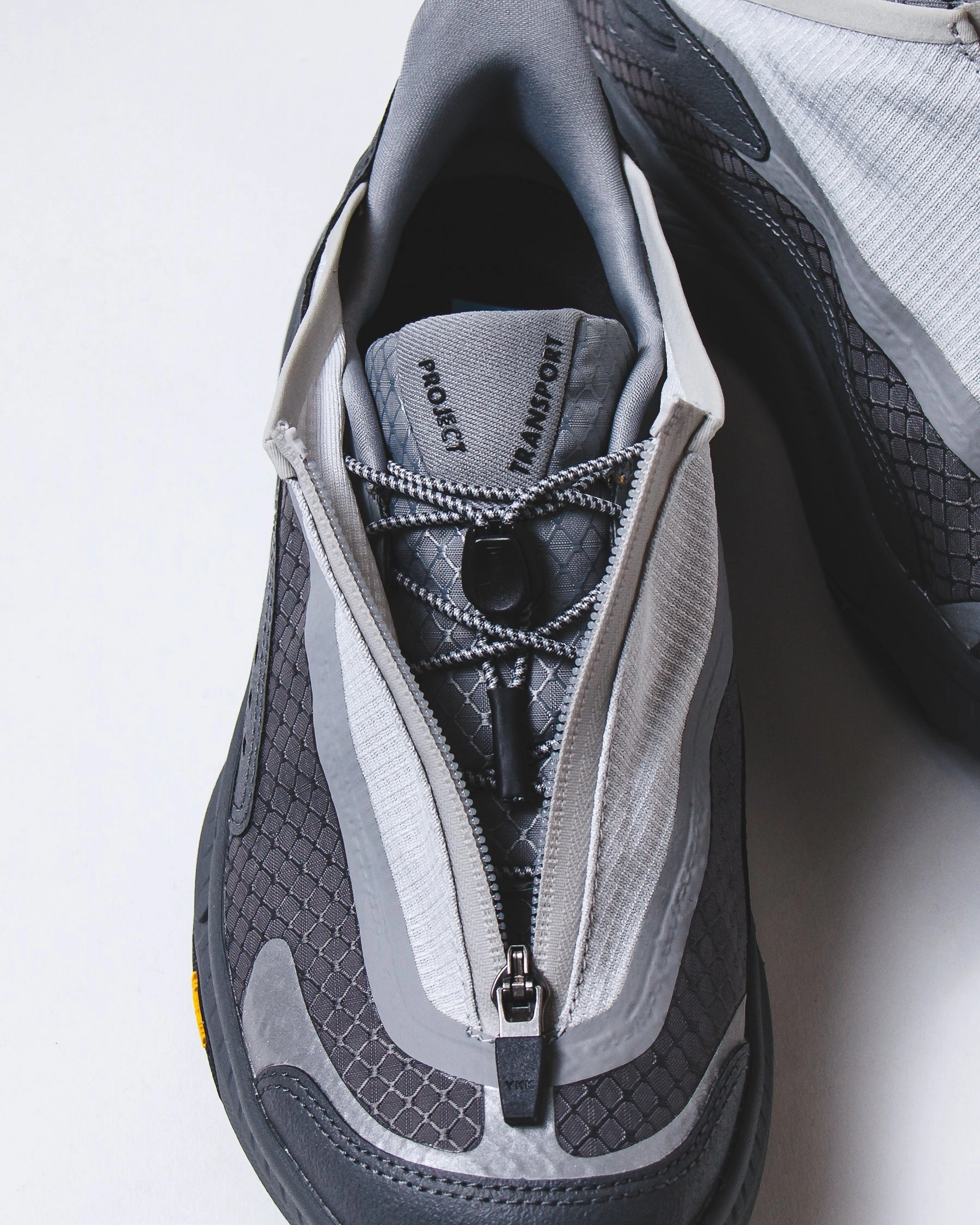 Pure Motion Hoka One One Unisex Project Transport Stardust Satellite Grey 1162850-SSTST