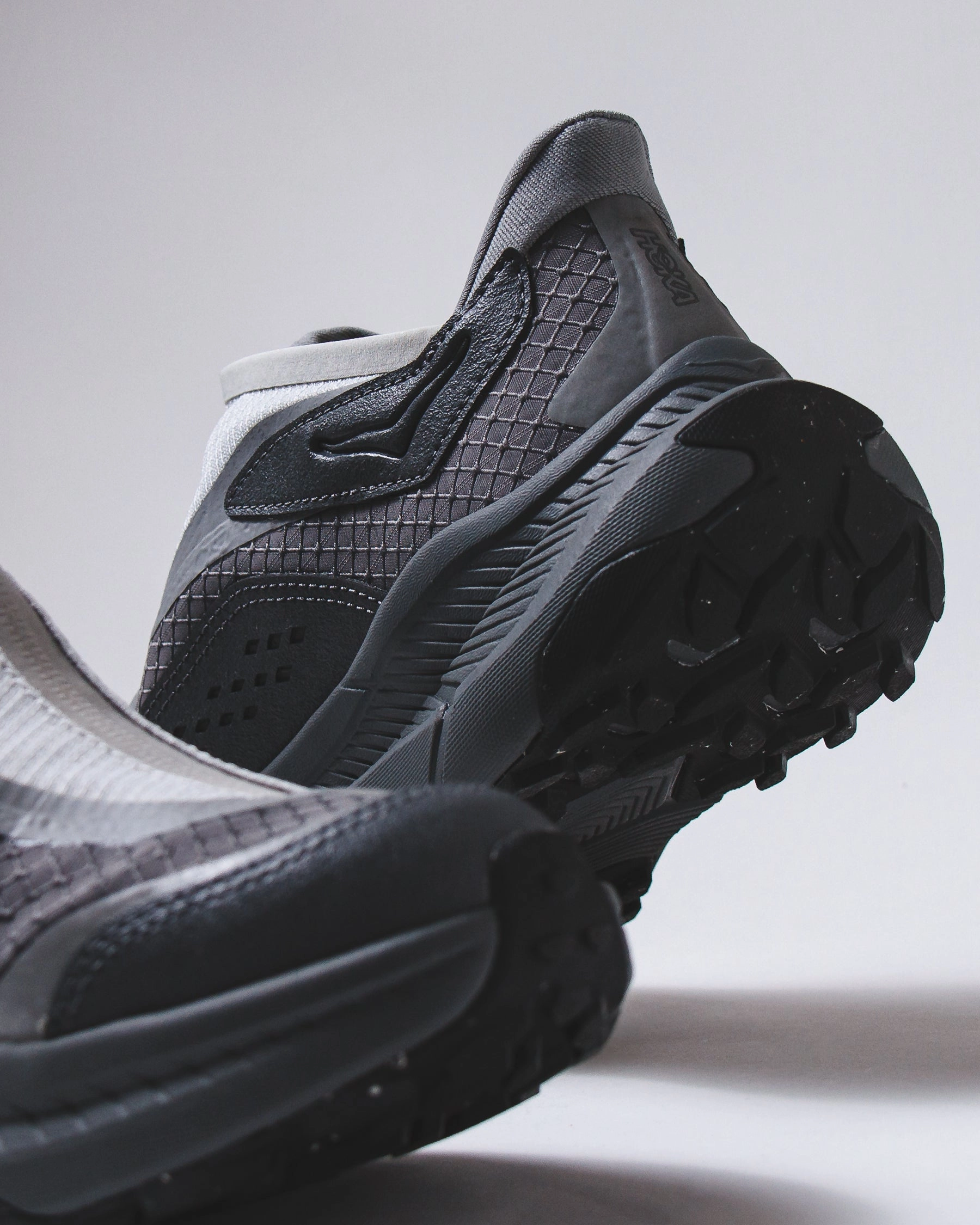 Pure Motion Hoka One One Unisex Project Transport Stardust Satellite Grey 1162850-SSTST