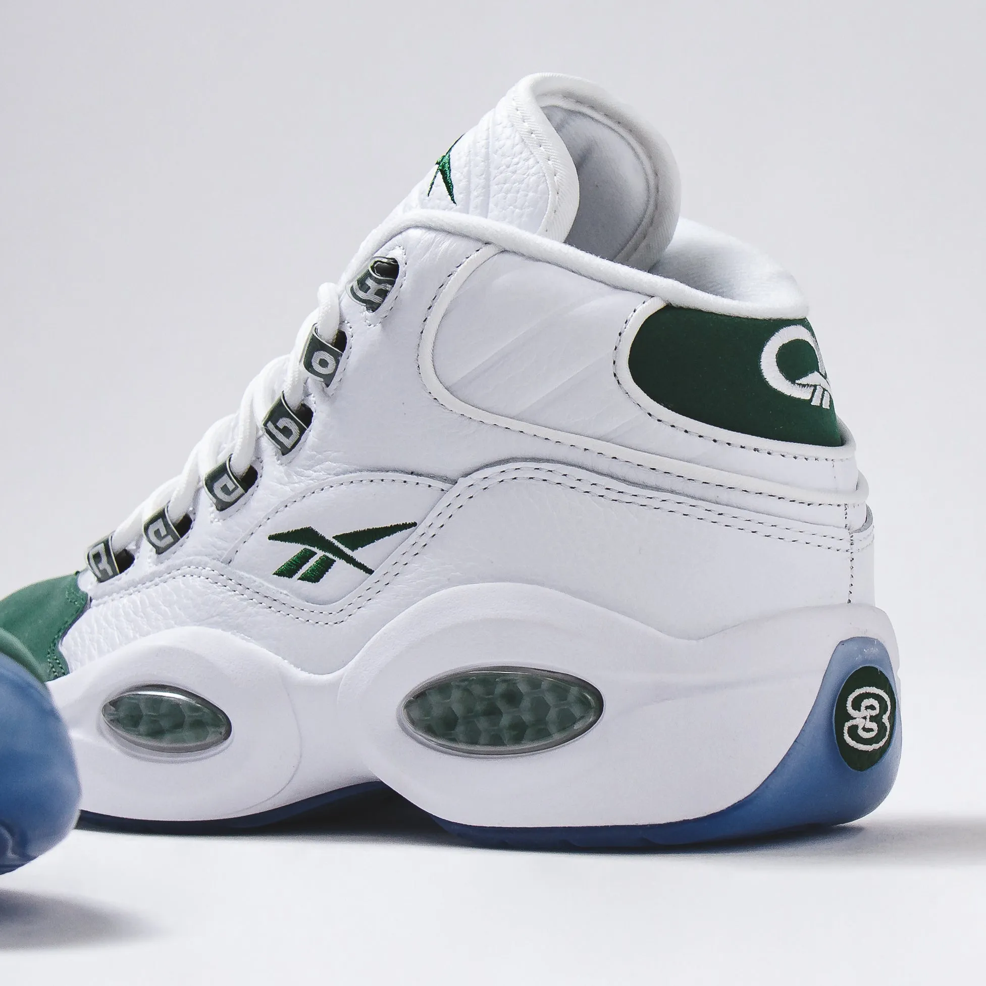 Reebok Classics Basketball Men Question Mid Allen Iverson White Green ID6690 Lightweight Structure