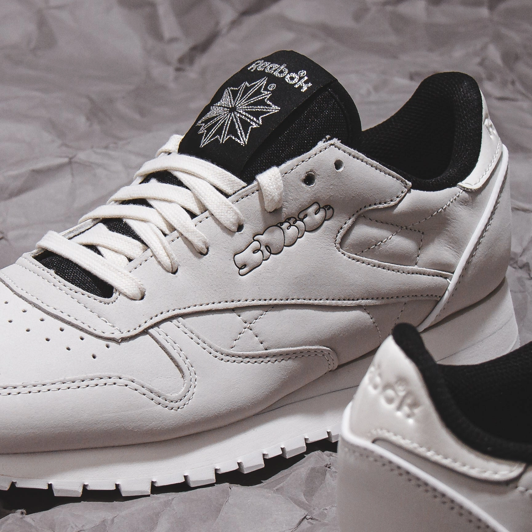 Reebok Classic Men SNEEZE Classic Leather White Chalk IE9215 Soft Step-Out