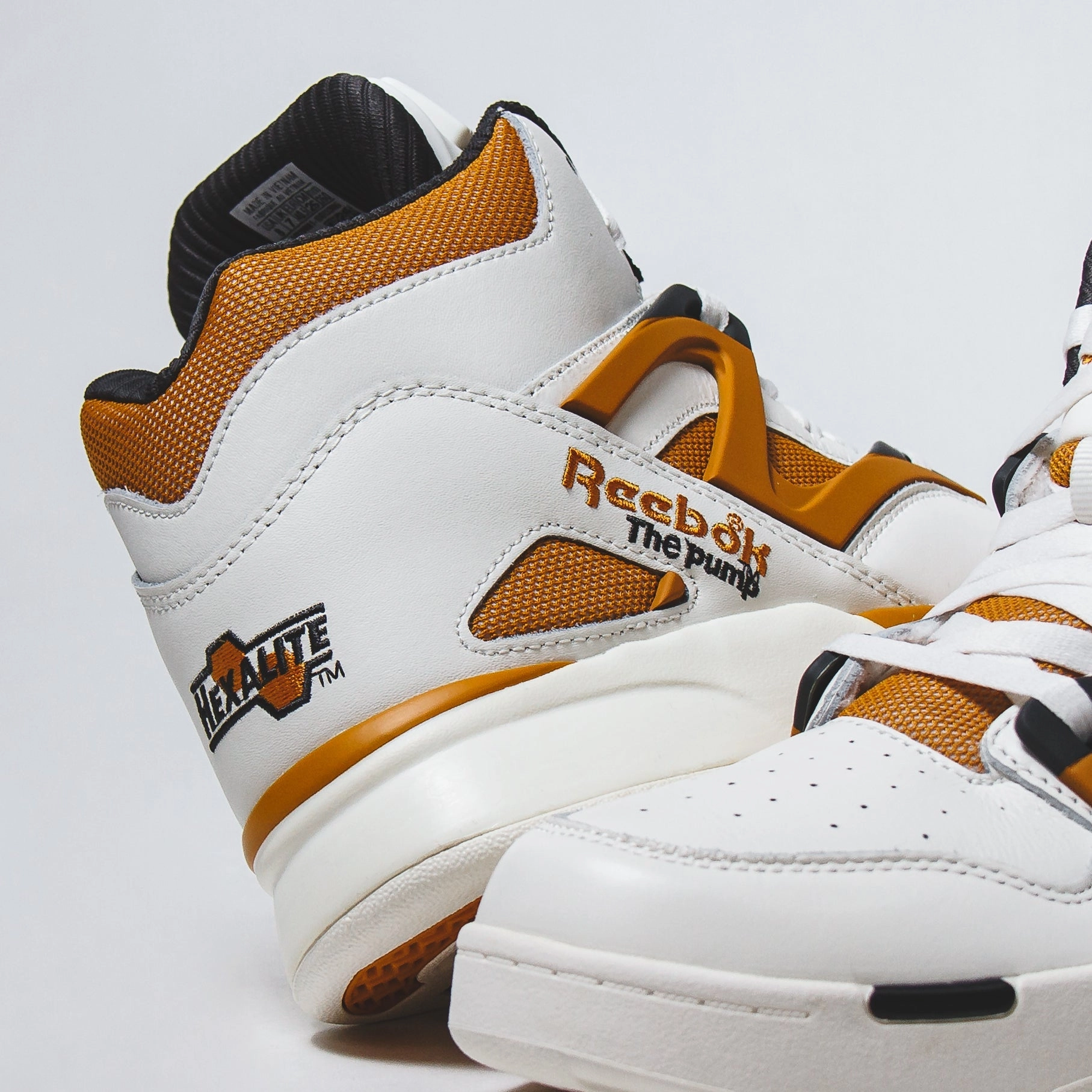 Reebok Classics Men Pump Omni Zone II Chalk 100033886 Practical Style