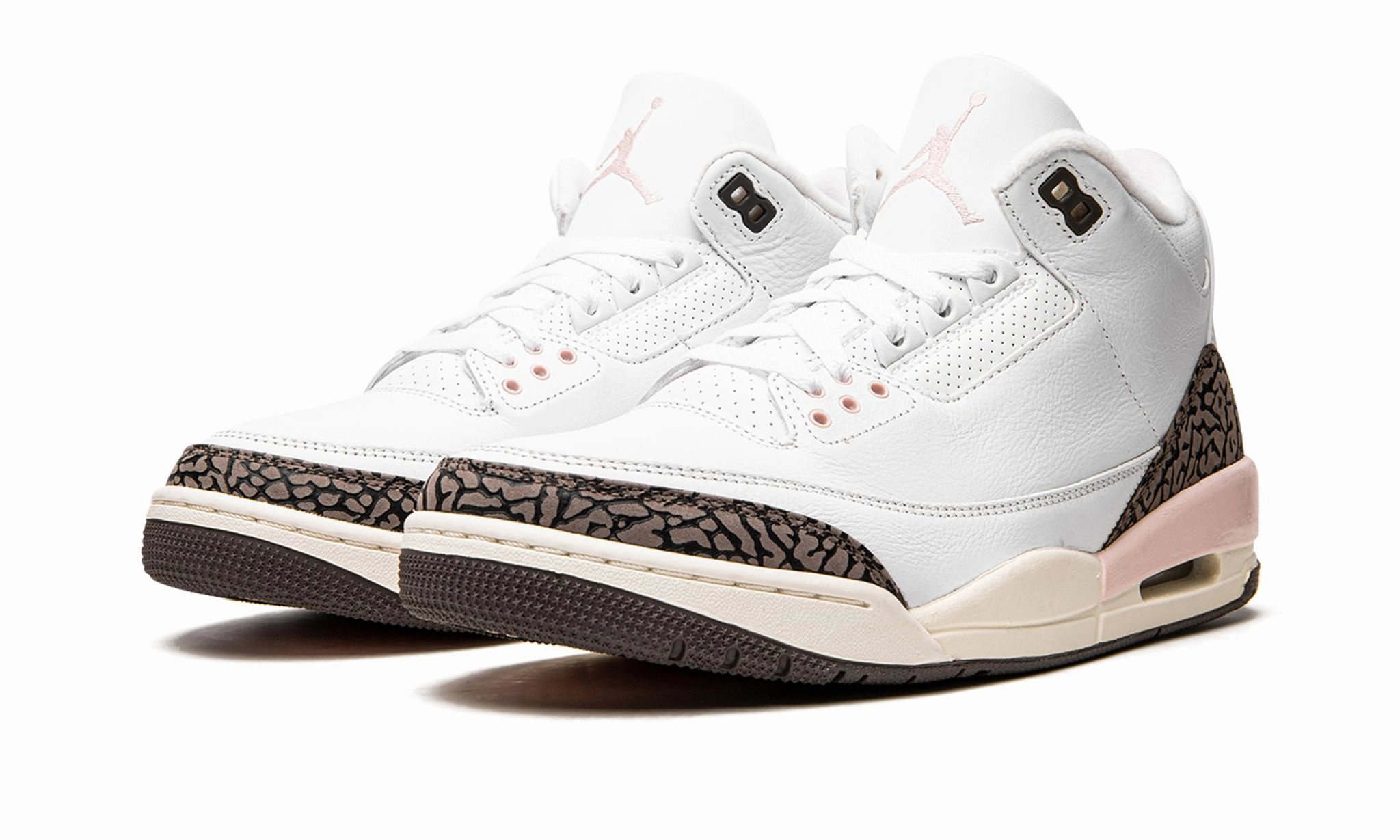 Reinforced toe Wmns Air Jordan 3 Retro Dark Mocha
