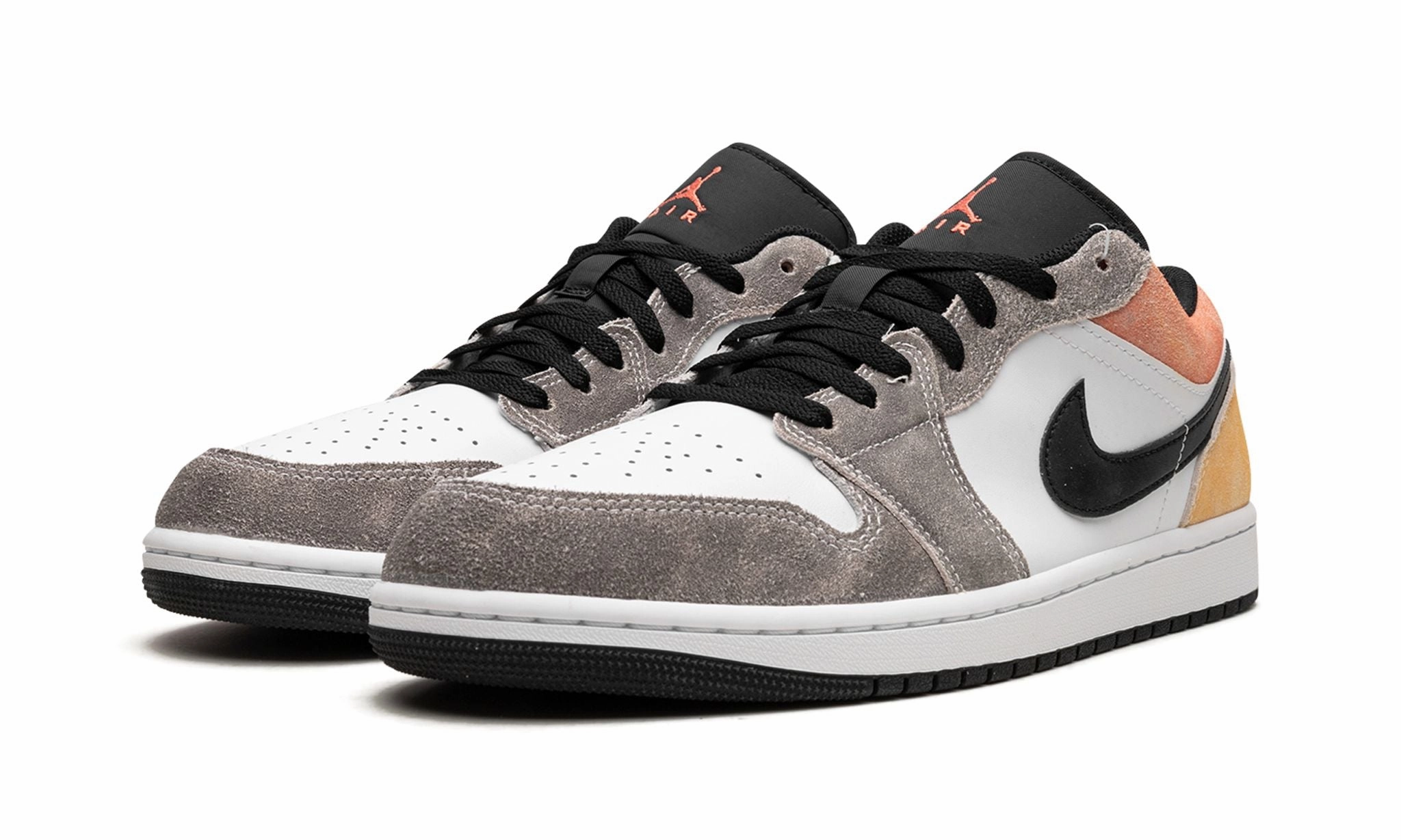 Round Toe Air Jordan 1 Low SE Flight Club