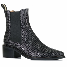 Layered Support Bresley Daily Coal Croc