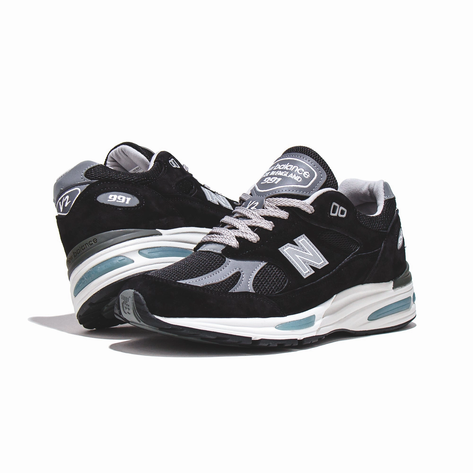 Sleek Design New Balance Unisex 991v2 Black Made In UK U991BK2