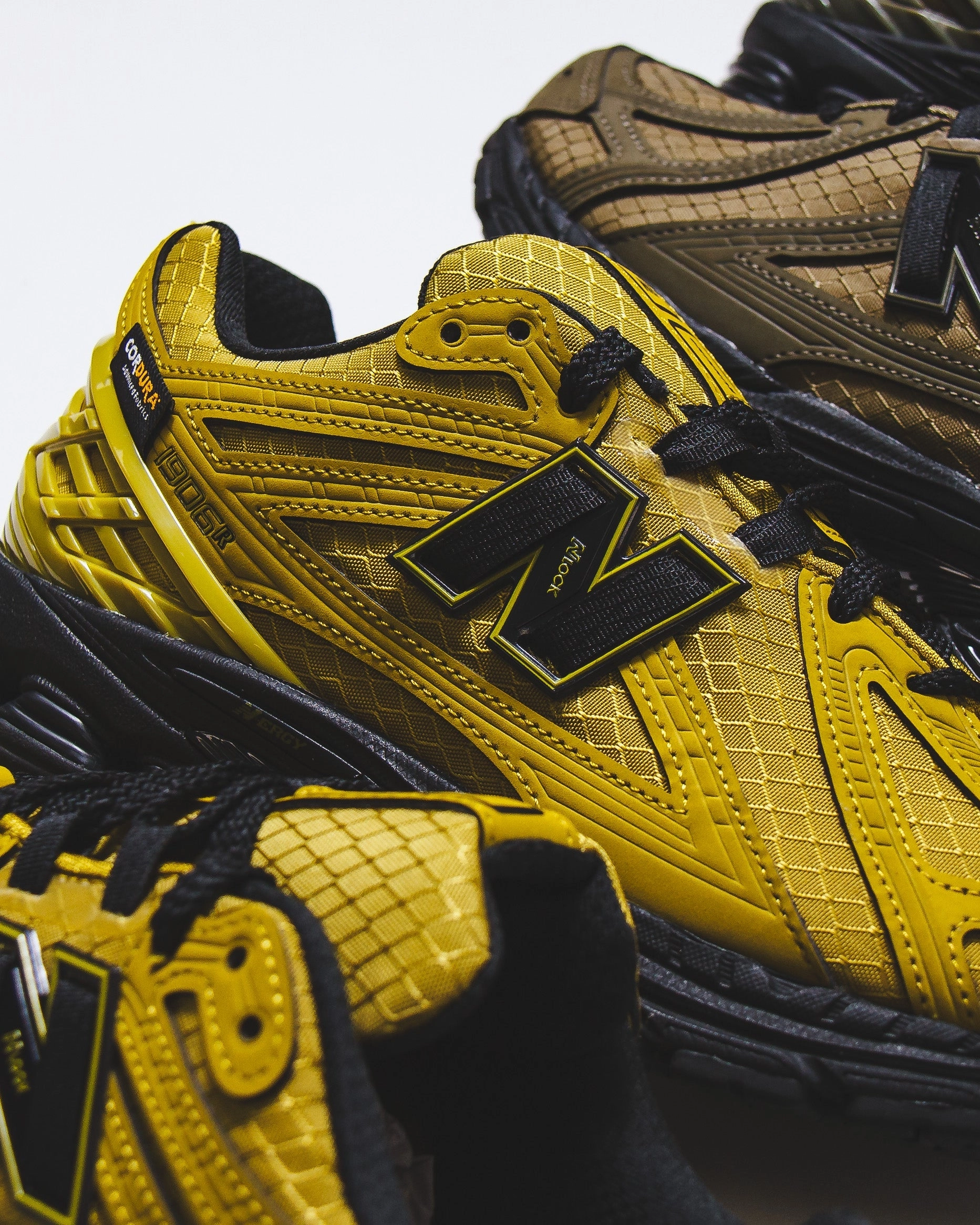 Soft Arch New Balance Men 1906R Marshland M1906RWD