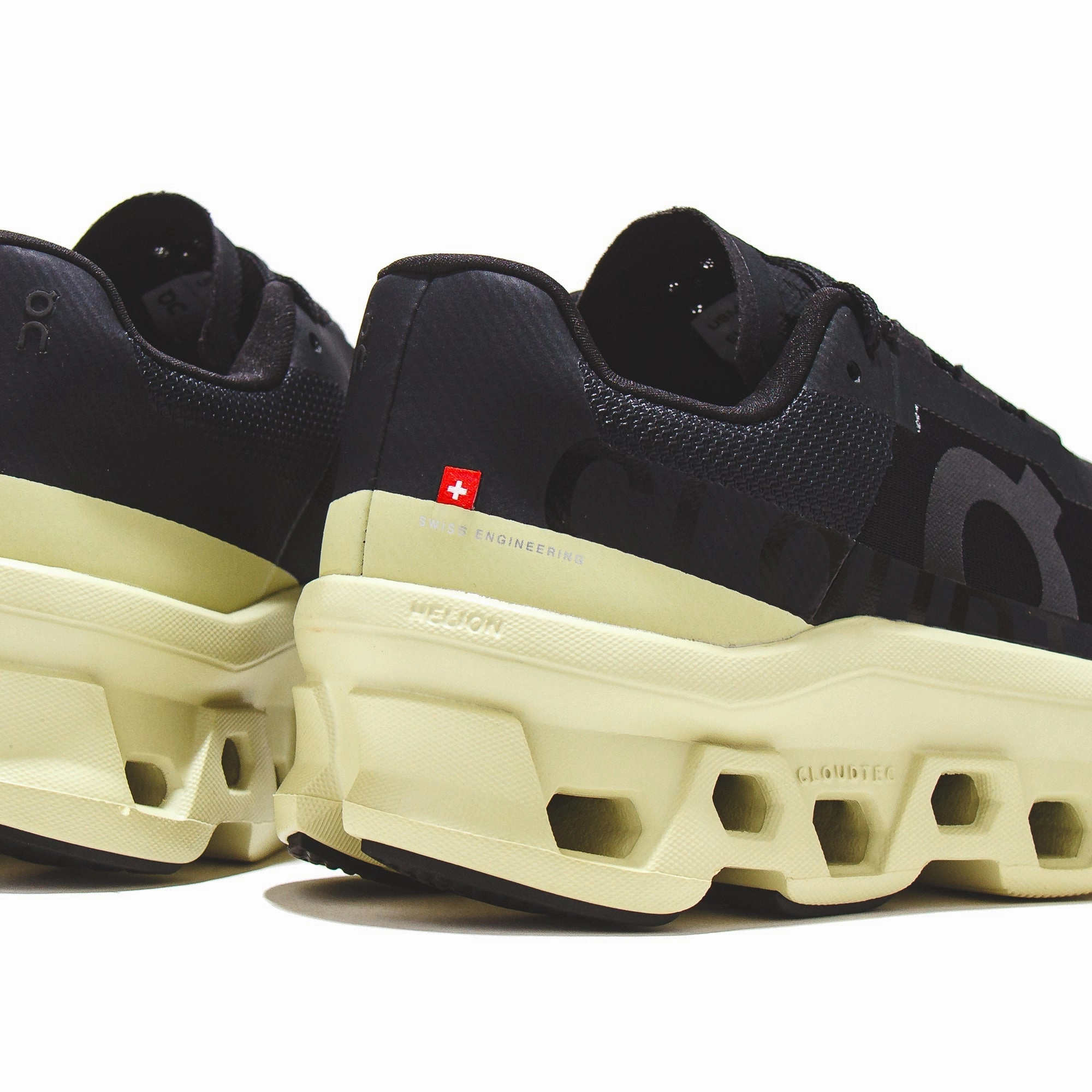 Soft Heel ON Men Cloudmonster Black 61.97727