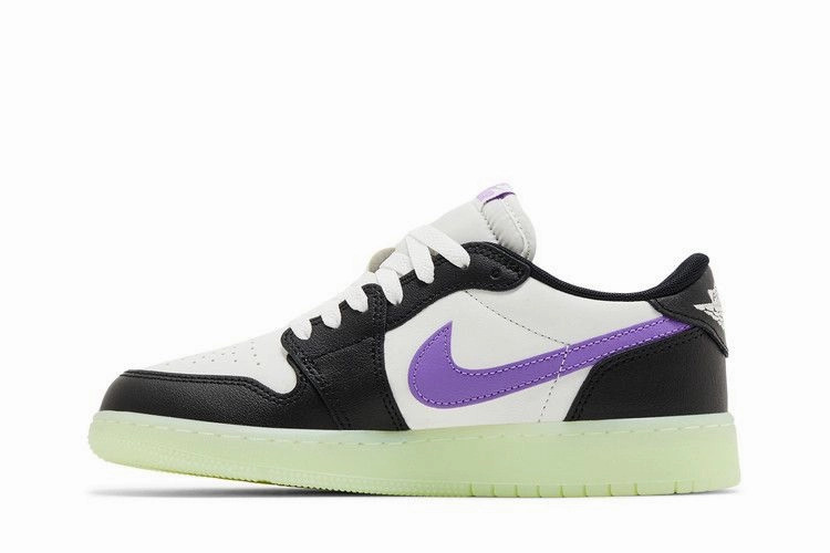 Soft Leather Upper Air Jordan 1 Retro Low OG GS 'Black Raspberry'