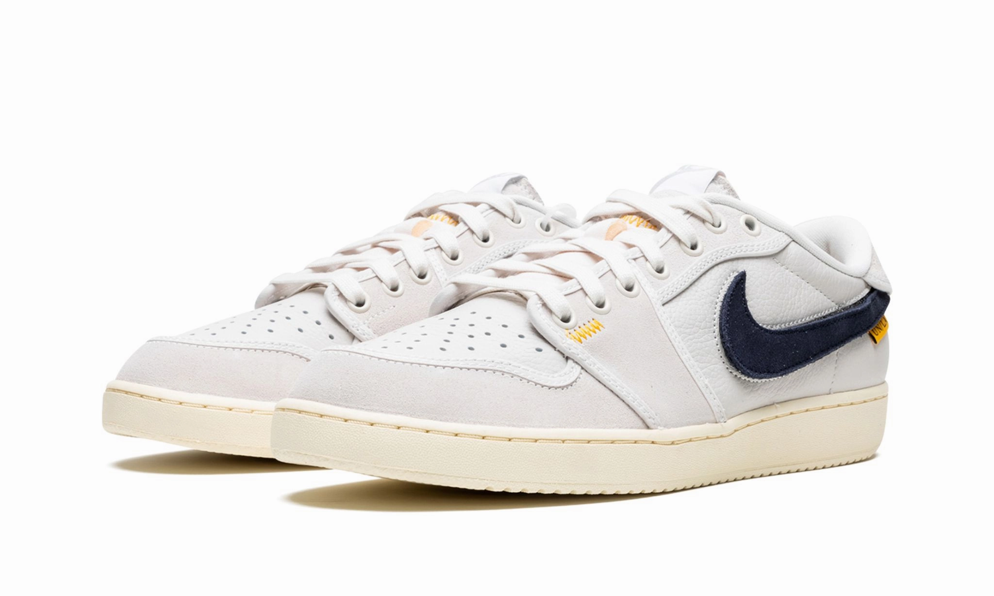 Soft Upper Fit Union X Ajko 1 Low Sail