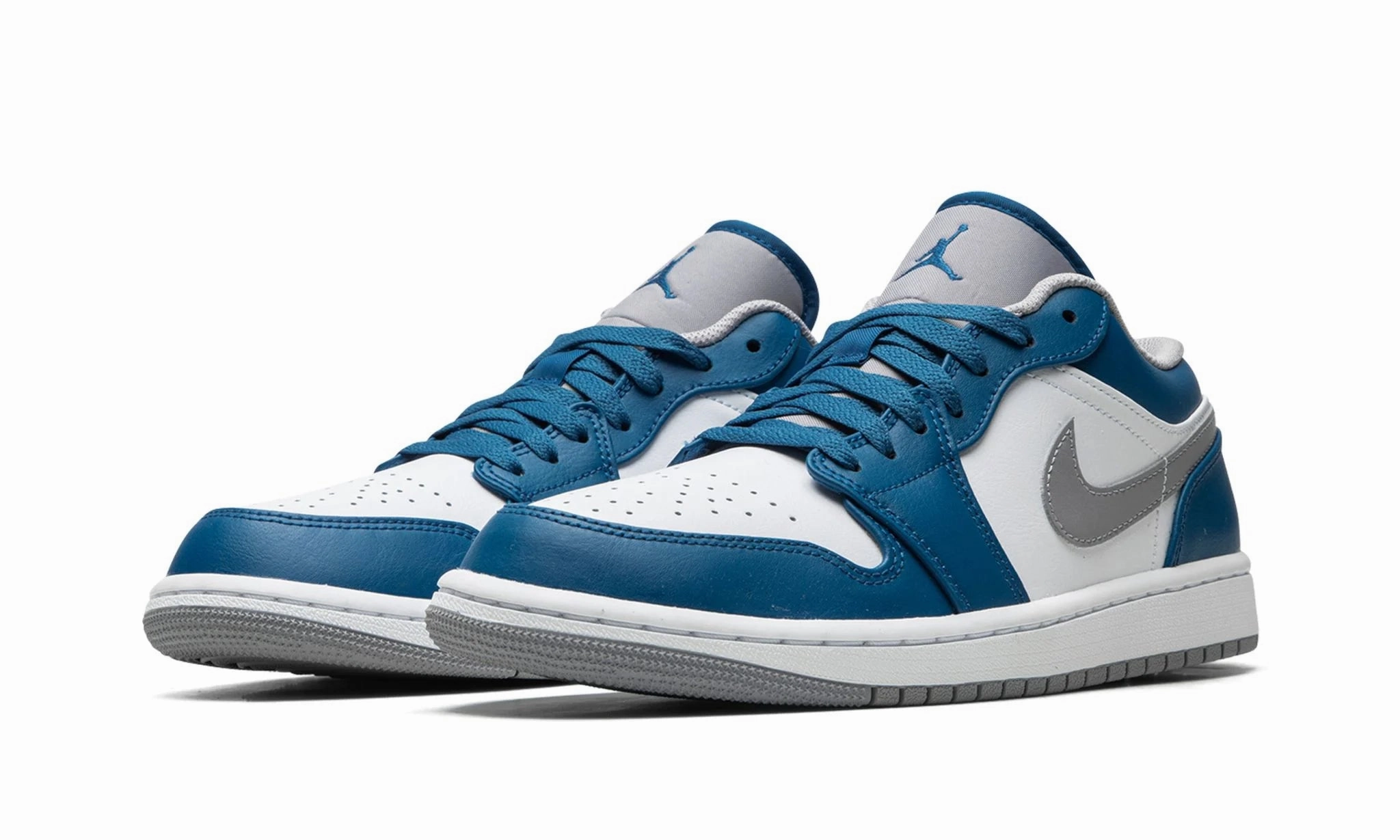 Soft Urban Step Air Jordan 1 Low True Blue