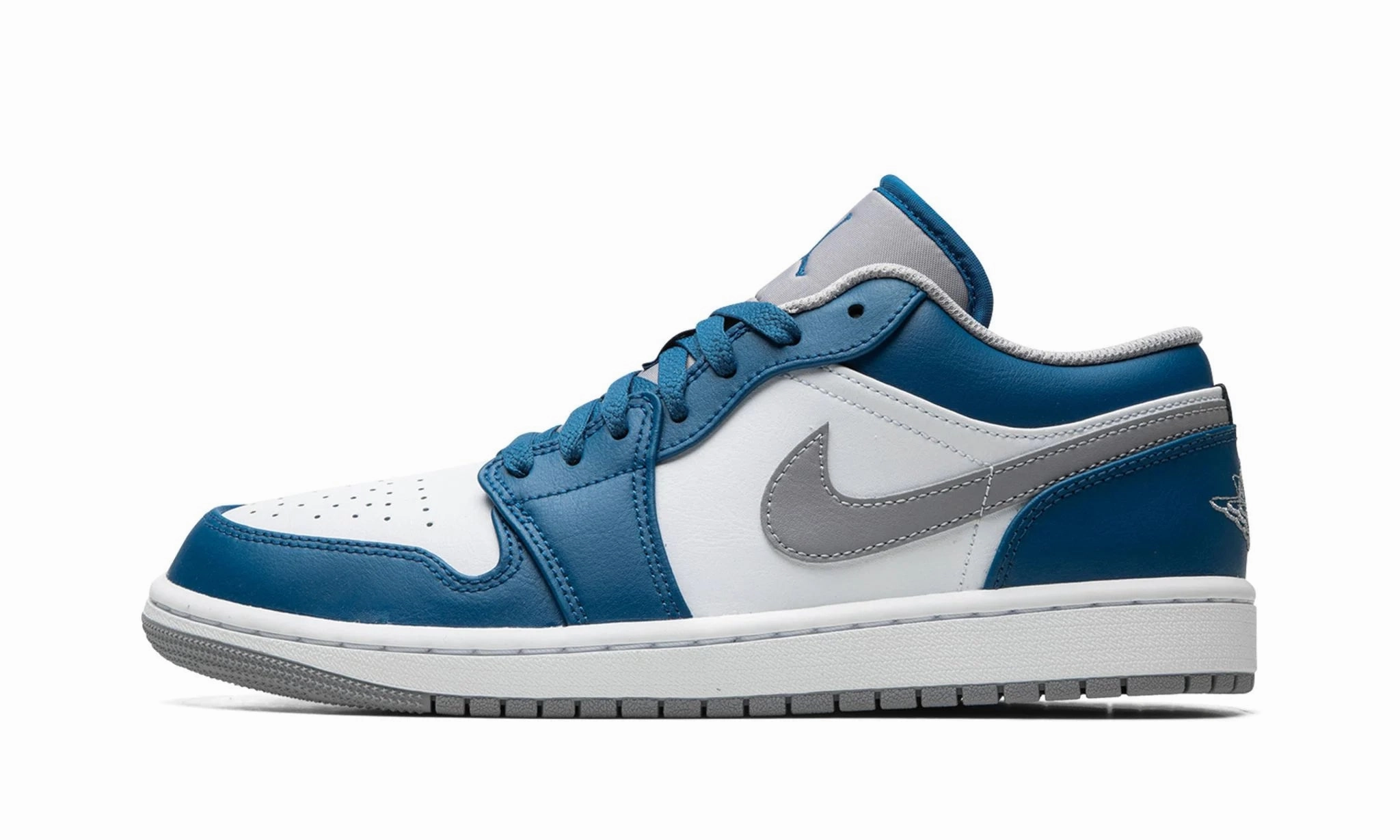 Air Jordan 1 Low True Blue Street Fit
