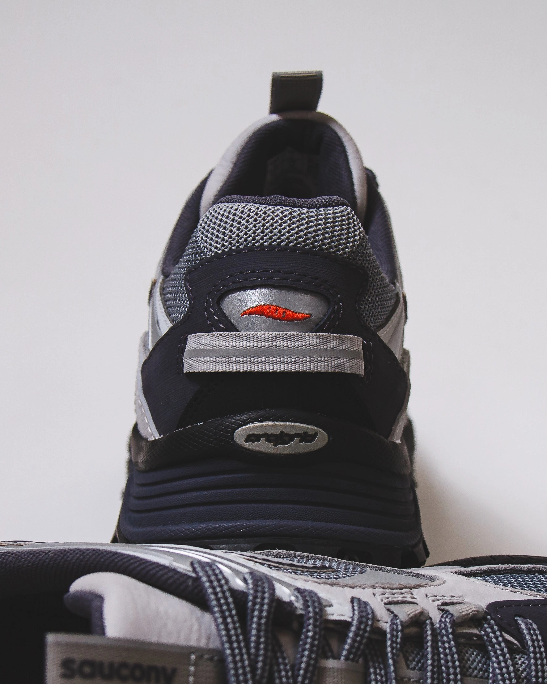 Soft Walk-Step-In Saucony Men Grid Aura X Grey Silver S70908-2