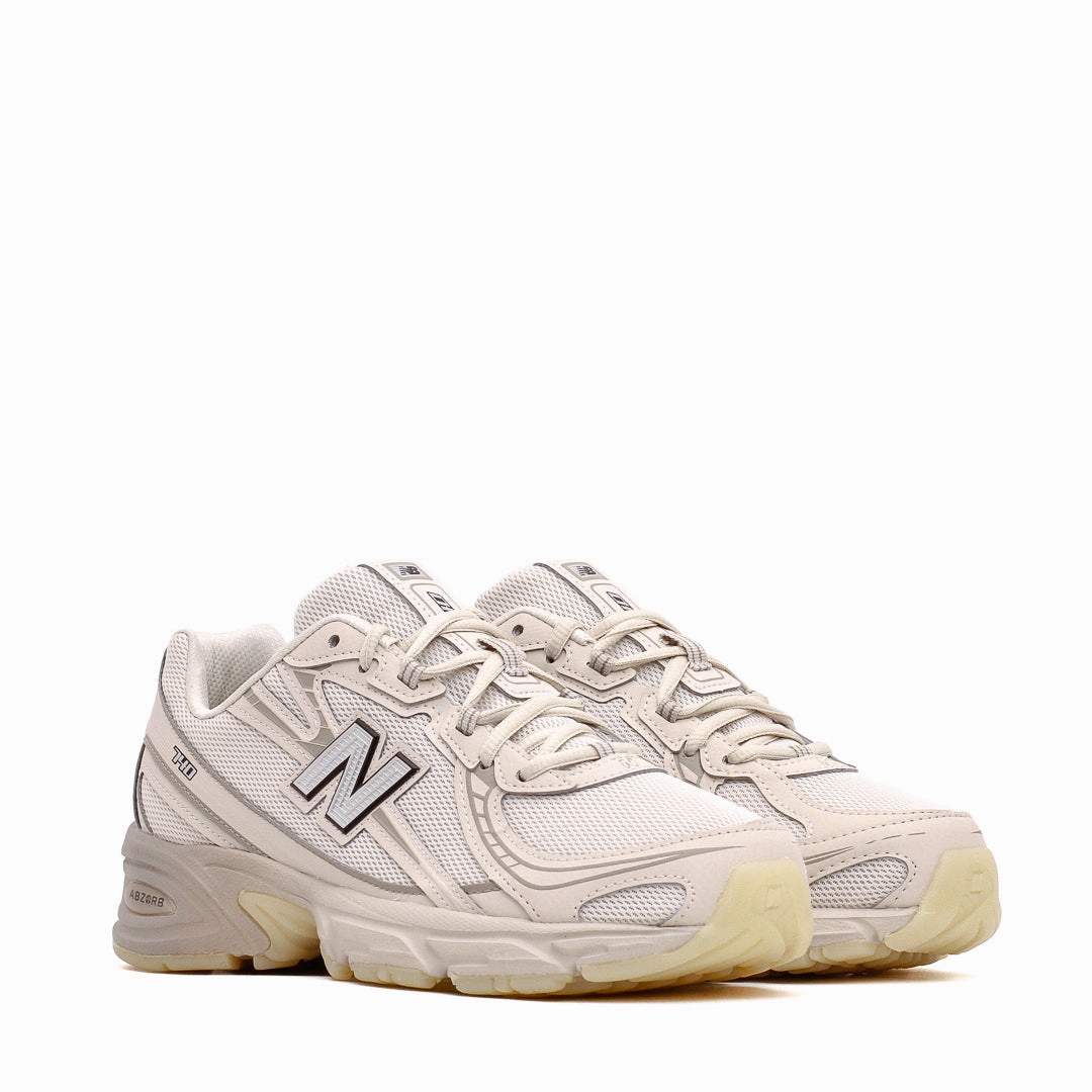 Stylish Walk New Balance Unisex 740 Moonbeam U740LN1