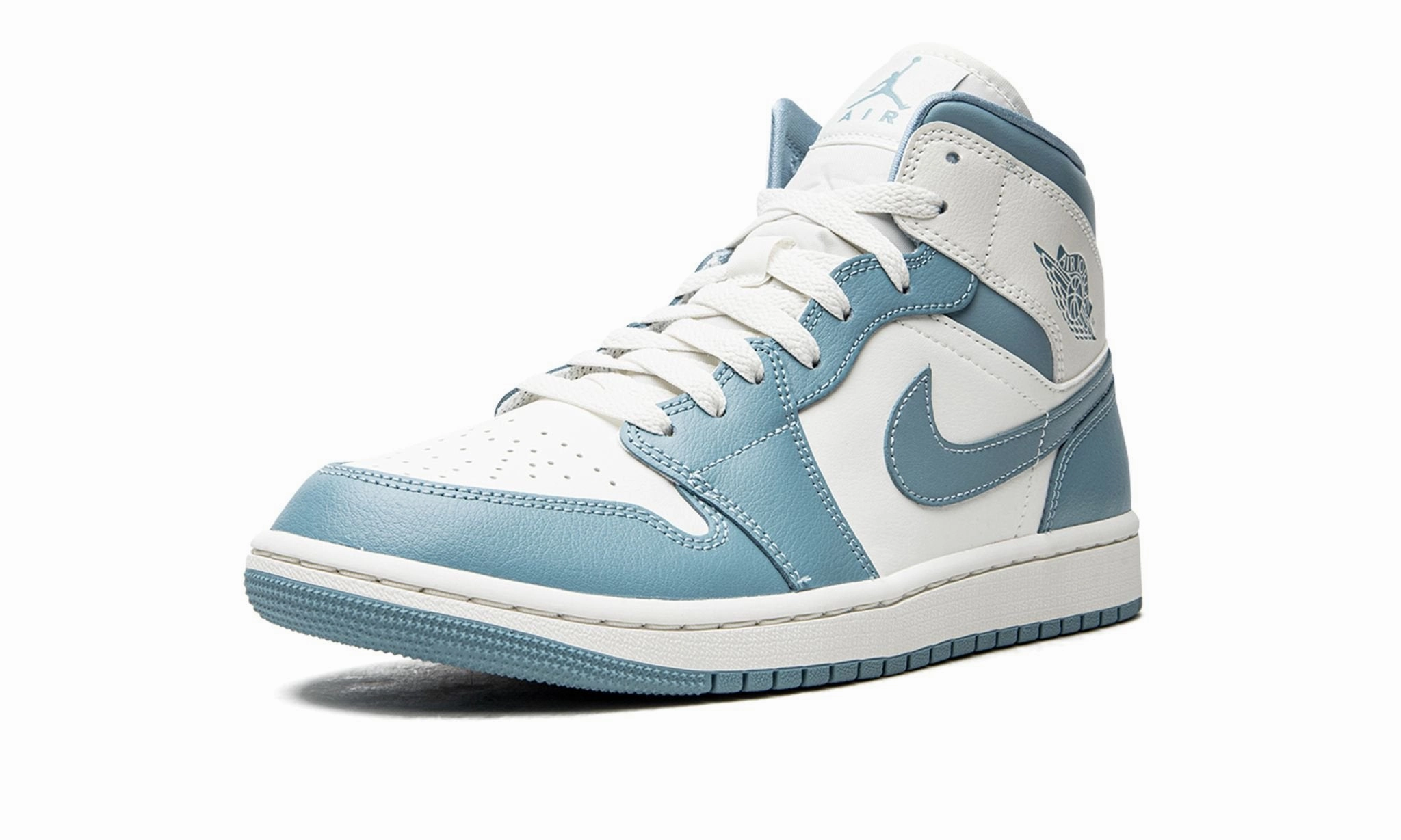 Trail Proof Wmns Air Jordan 1 Mid University Blue