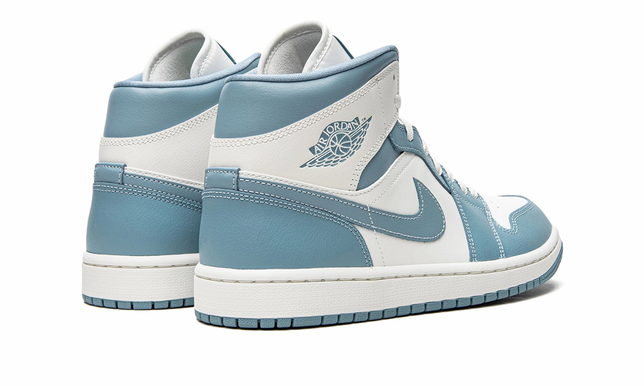 Trail Proof Wmns Air Jordan 1 Mid University Blue