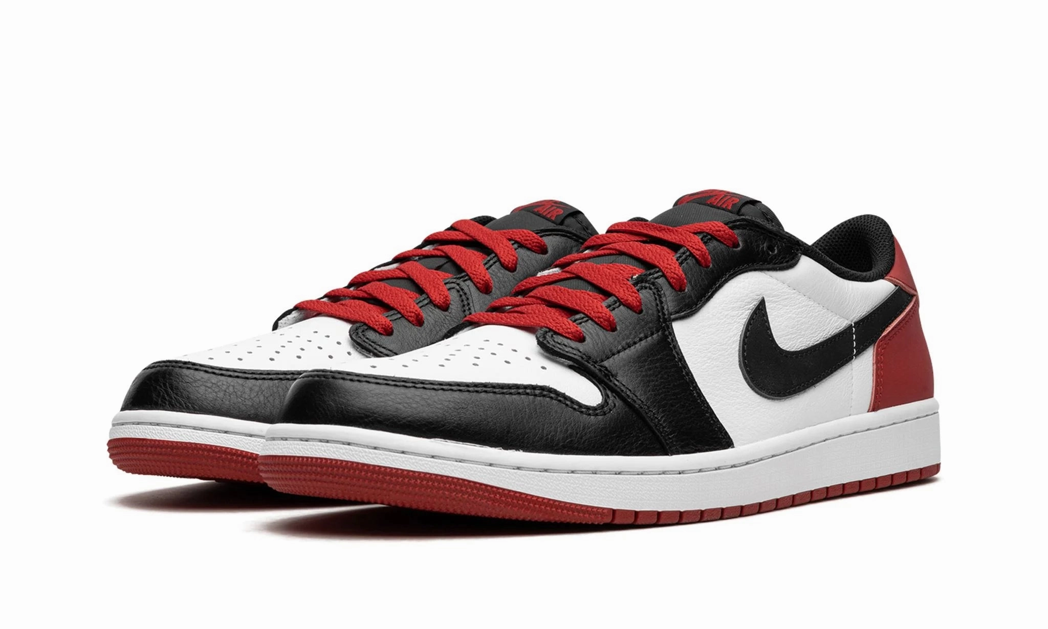 Trendy Step Air Jordan 1 Low OG Black Toe