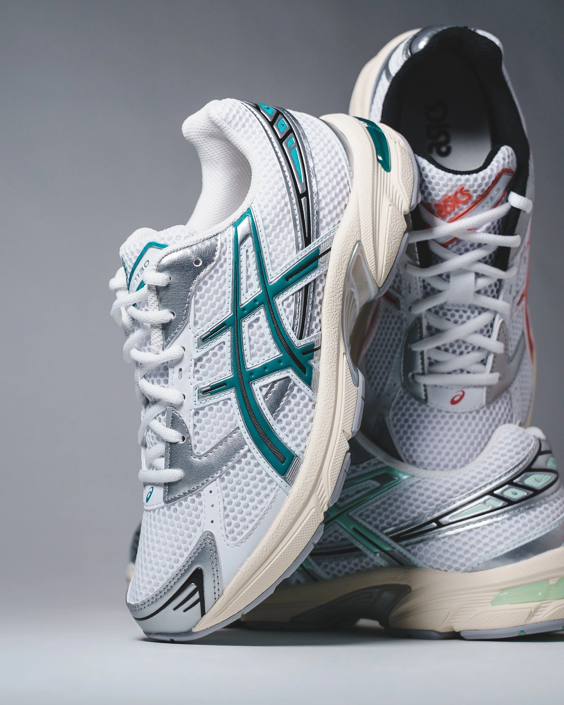 Ultimate Performance Asics Unisex Gel-1130 White Rain Lake Core 1203A609-100