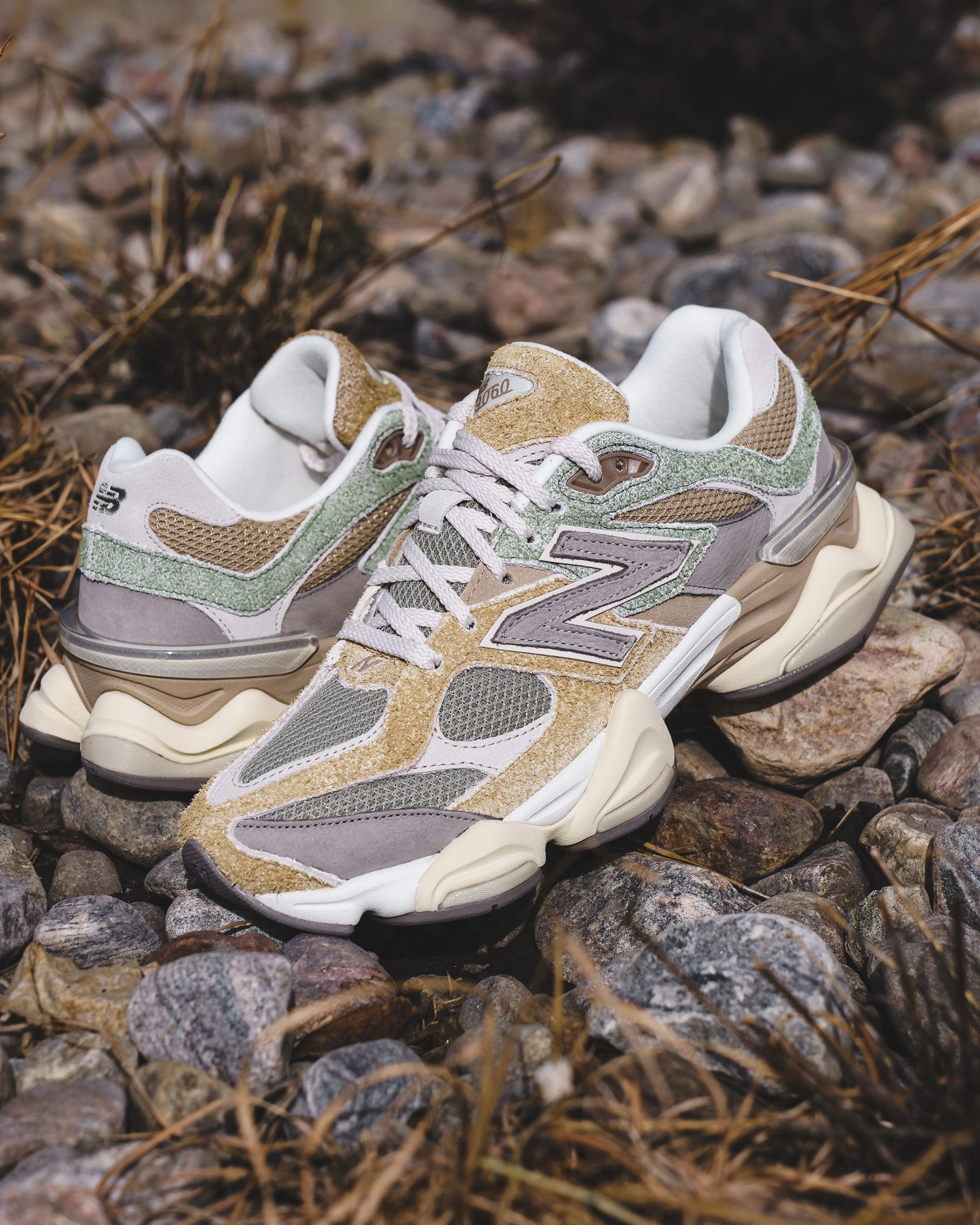 Urban Cushion New Balance Unisex 9060 Olivine U9060NTC