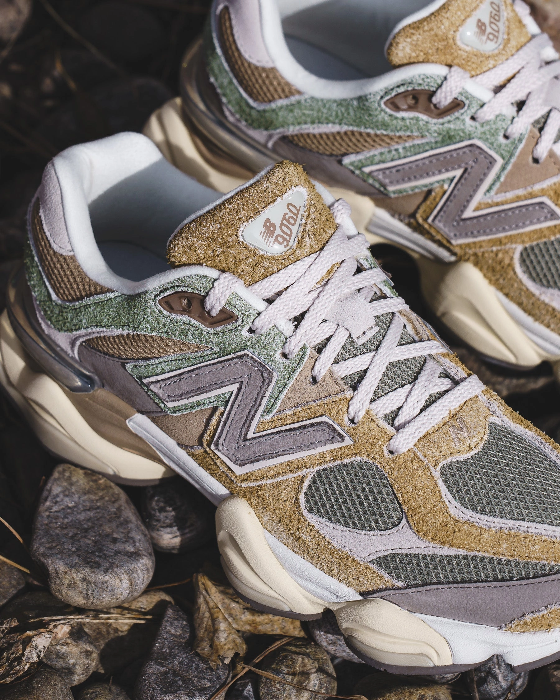 Urban Cushion New Balance Unisex 9060 Olivine U9060NTC