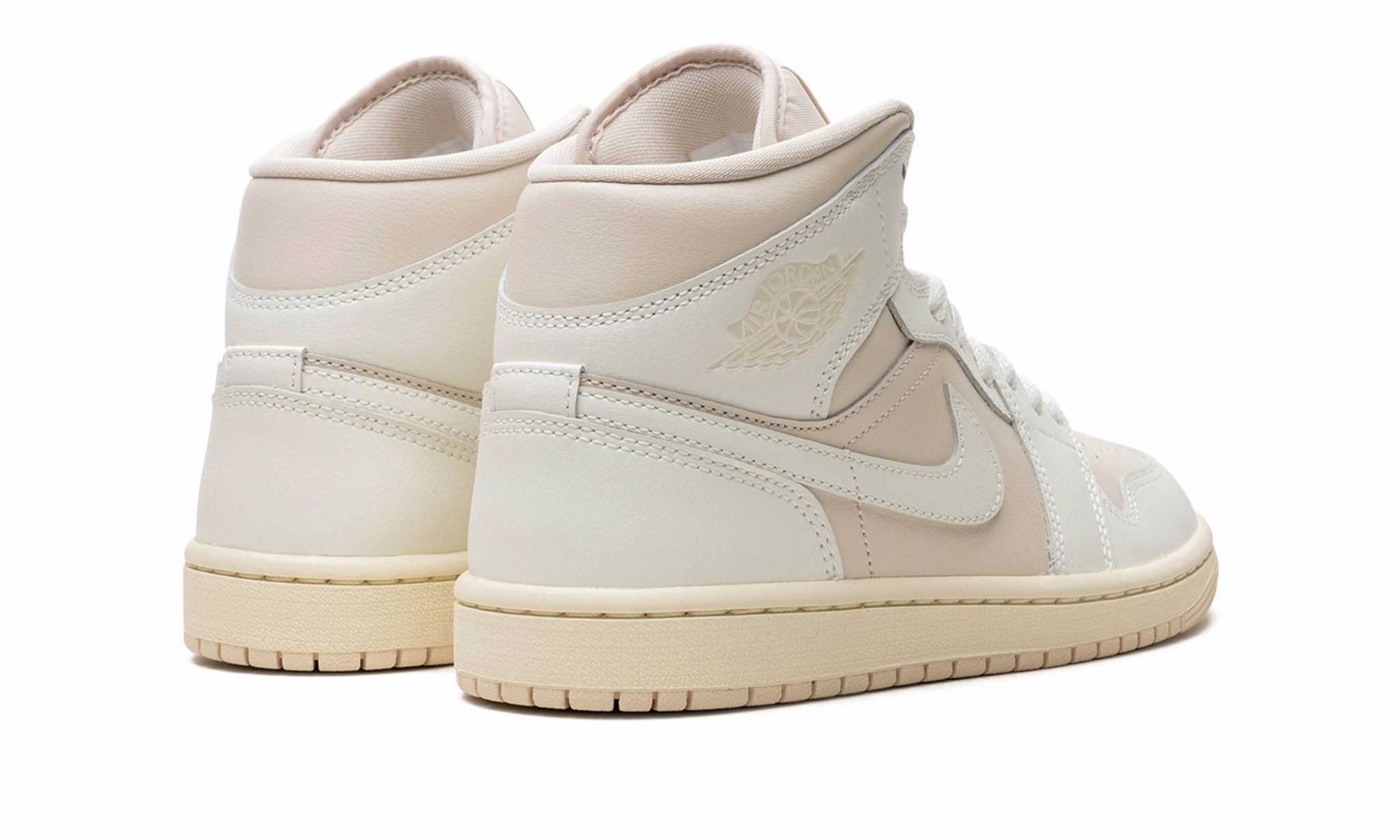 Urban Flex Wmns Air Jordan 1 Mid 'Legend Light Brown'