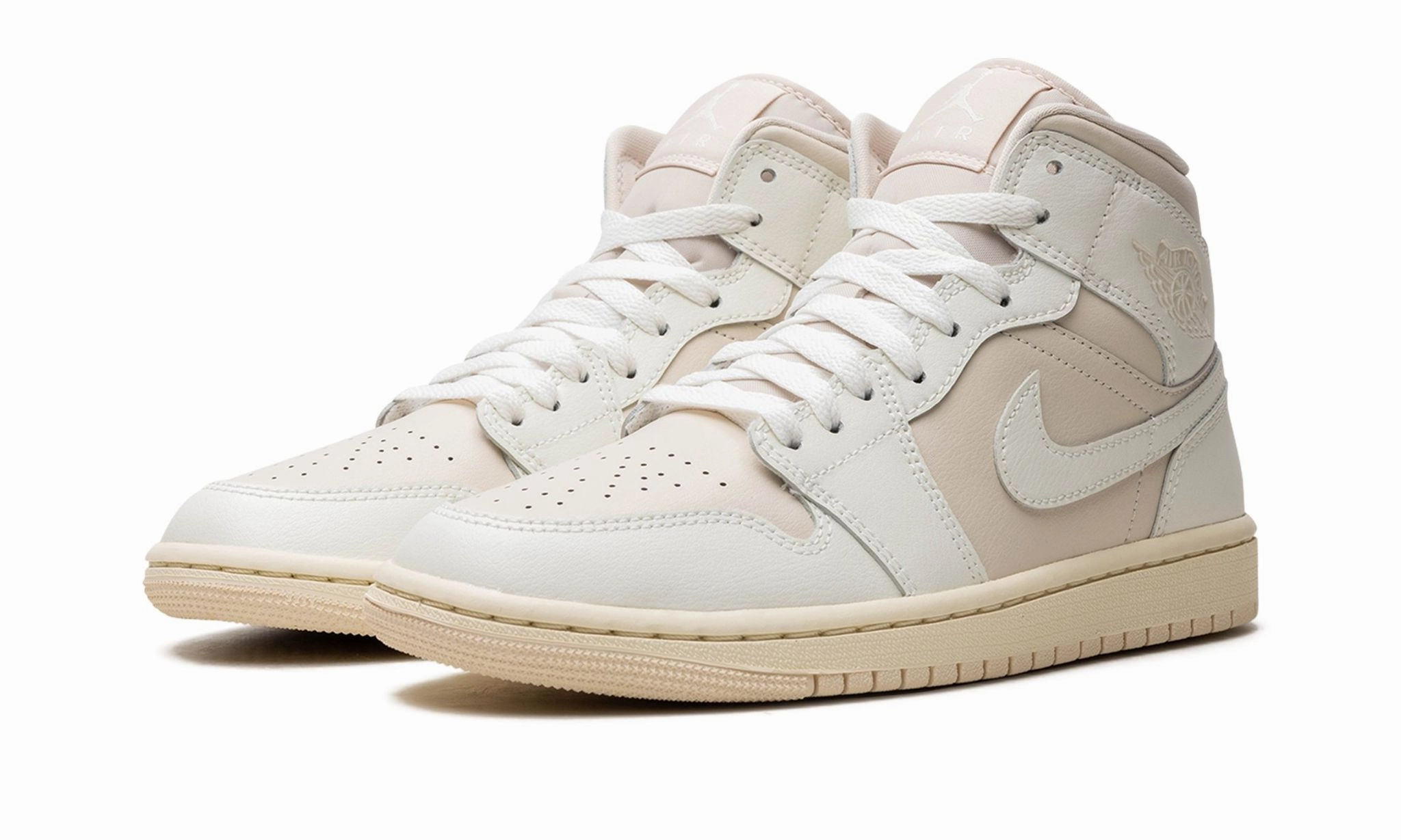 Urban Flex Wmns Air Jordan 1 Mid 'Legend Light Brown'