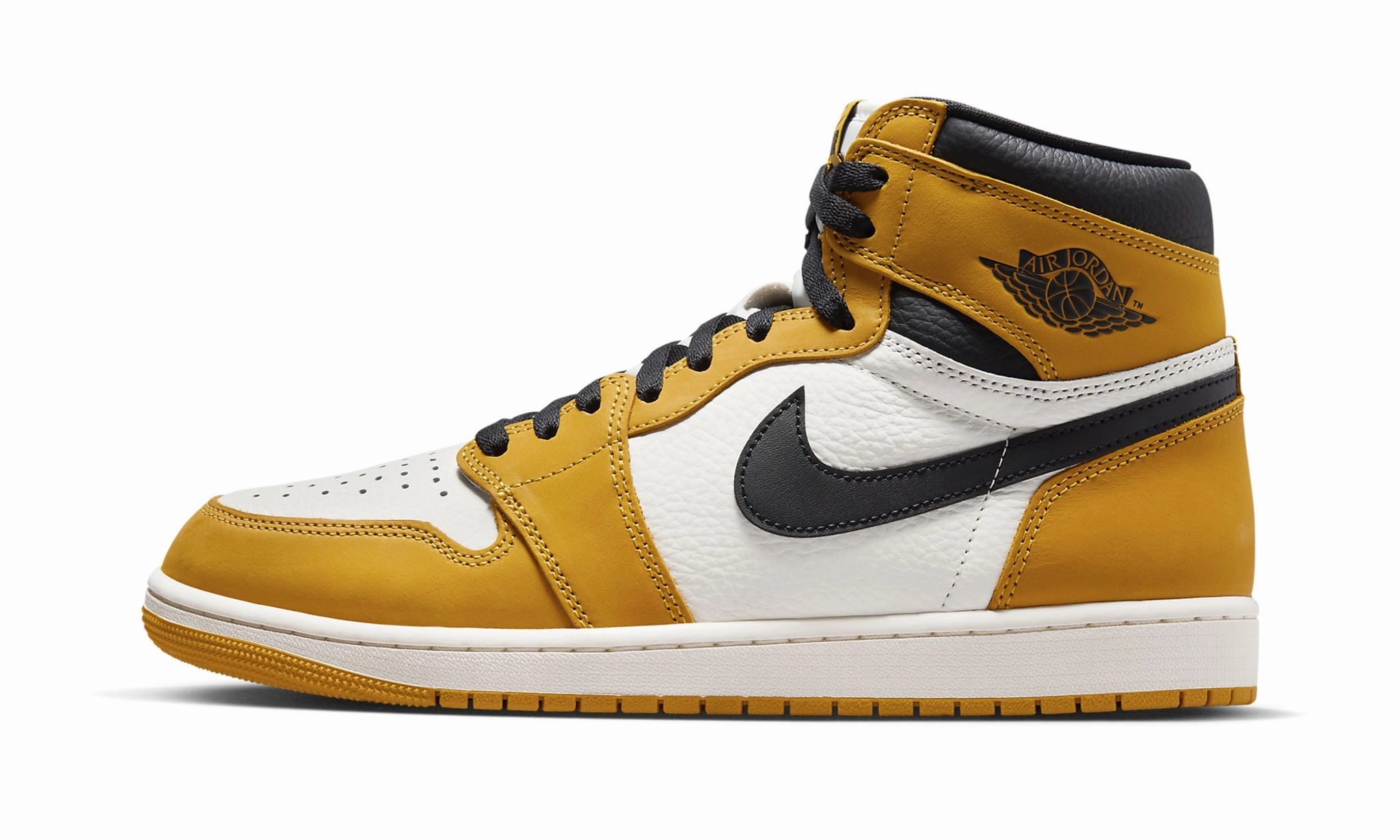 Quick Jog Air Jordan 1 Retro High OG Yellow Ochre