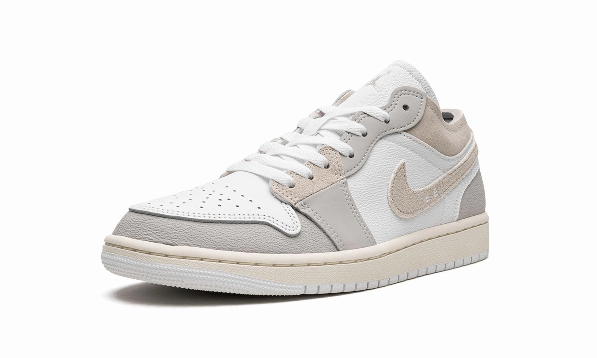 Urban Step-On Air Jordan 1 Low SE Craft Tech Grey