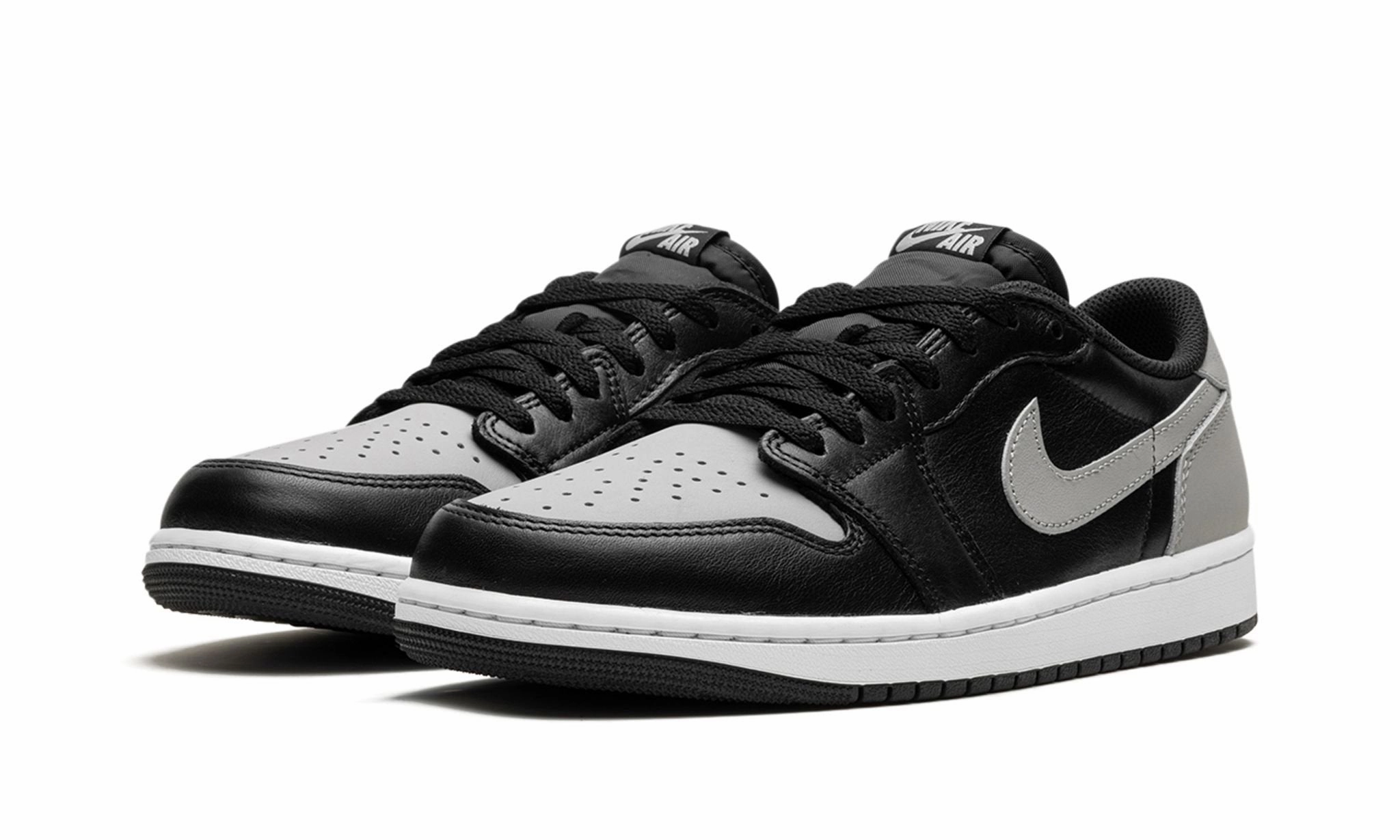 Urban Stride Air Jordan 1 Retro Low OG 'Shadow' 2024
