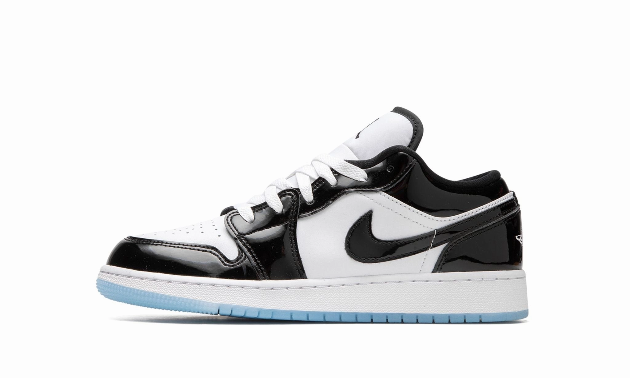 Fire Walk Timeless Footwear Air Jordan 1 Low SE Concord (GS)