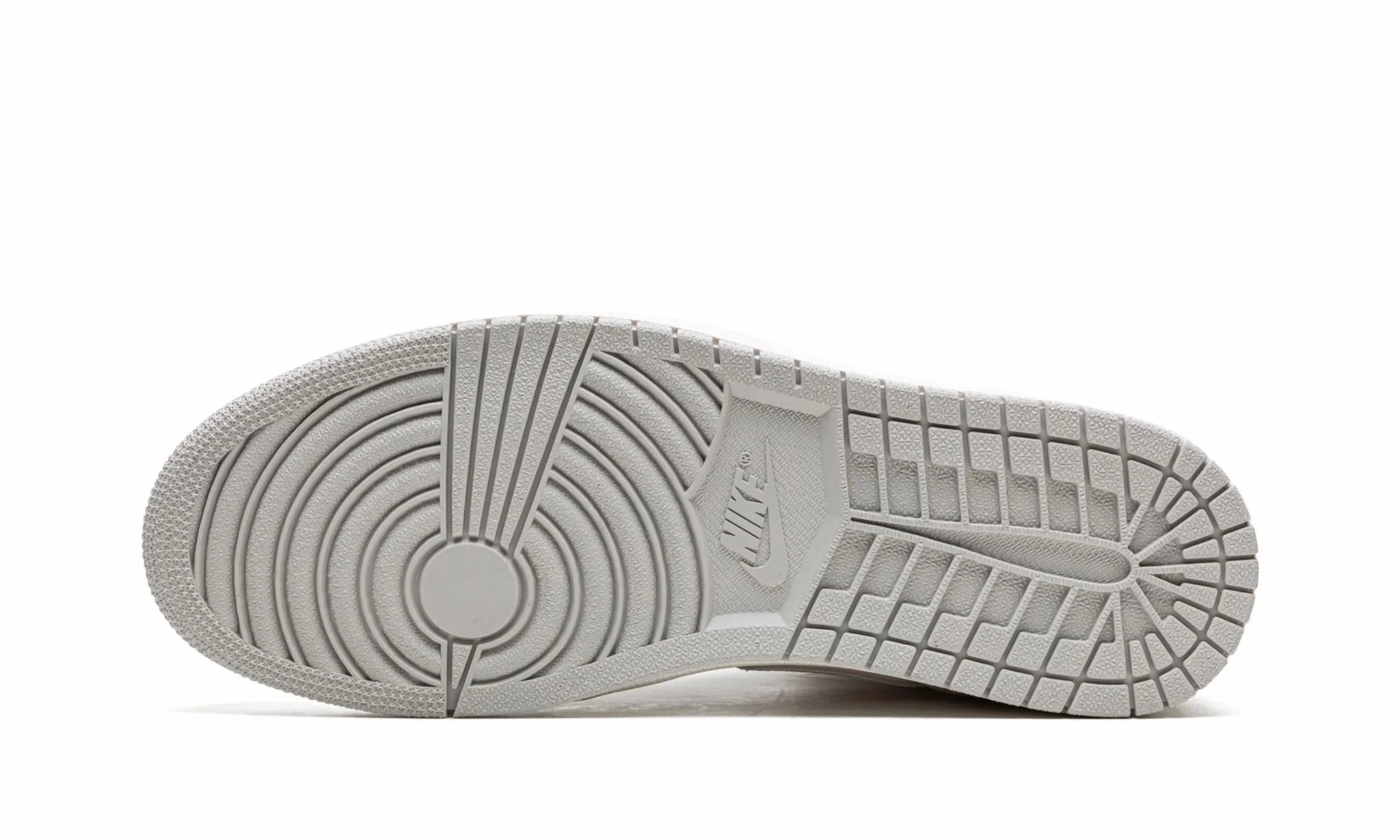 Wear resistant build Air Jordan 1 Mid SE Craft Inside Out