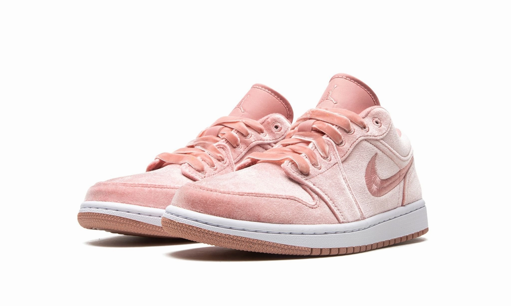 Wmns Air Jordan 1 Low SE Pink Velvet Pure Sprint